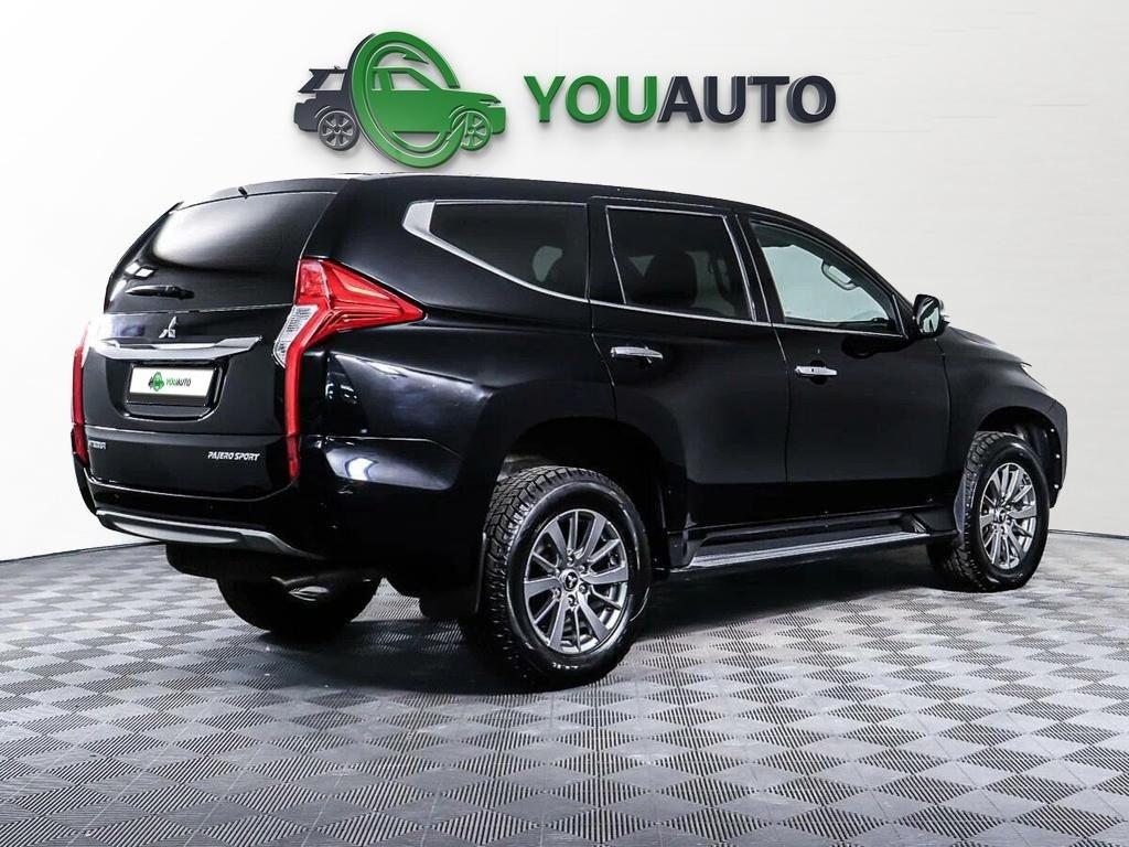 Mitsubishi Pajero Sport 2018, черный