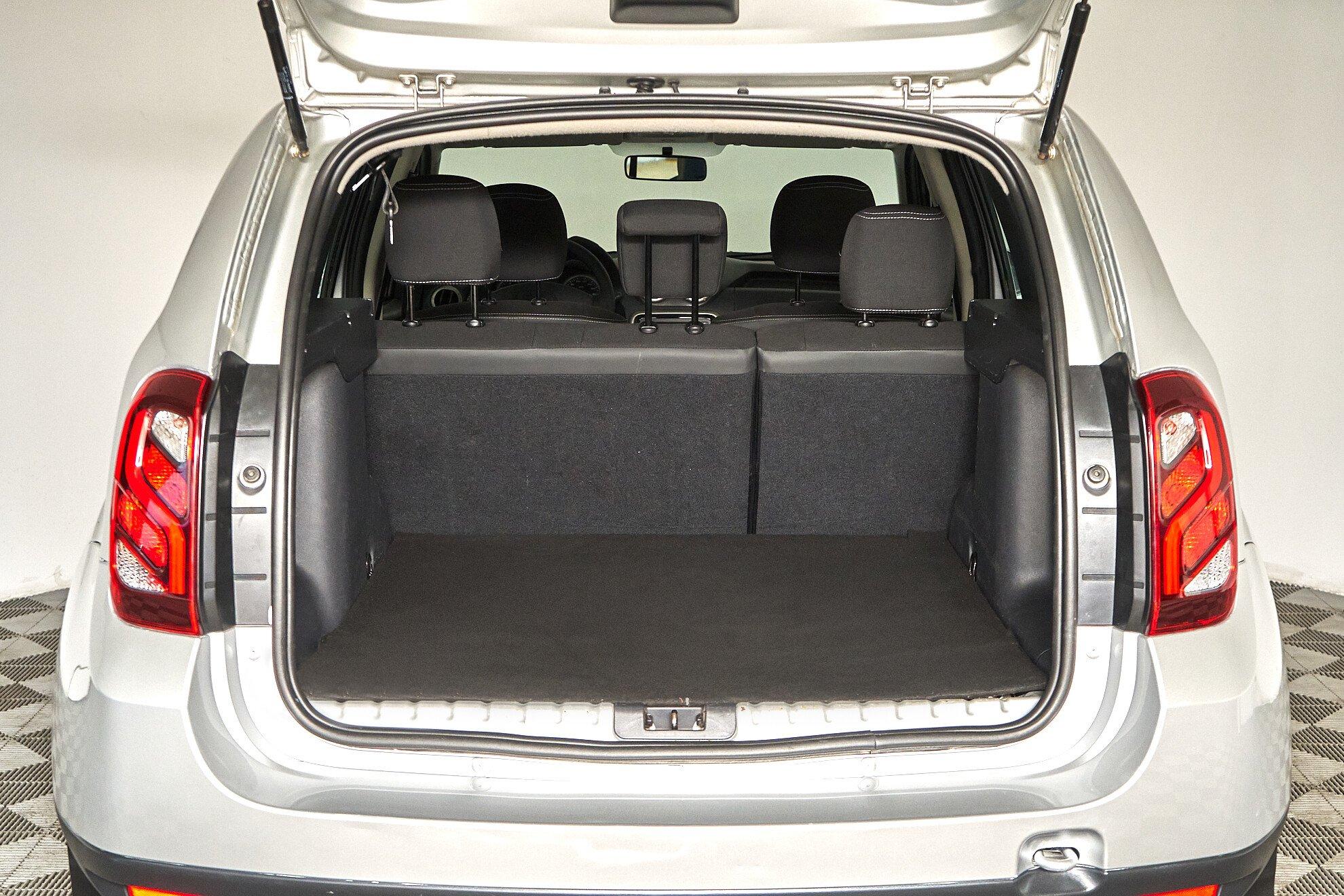 Renault Duster 2014, серебряный