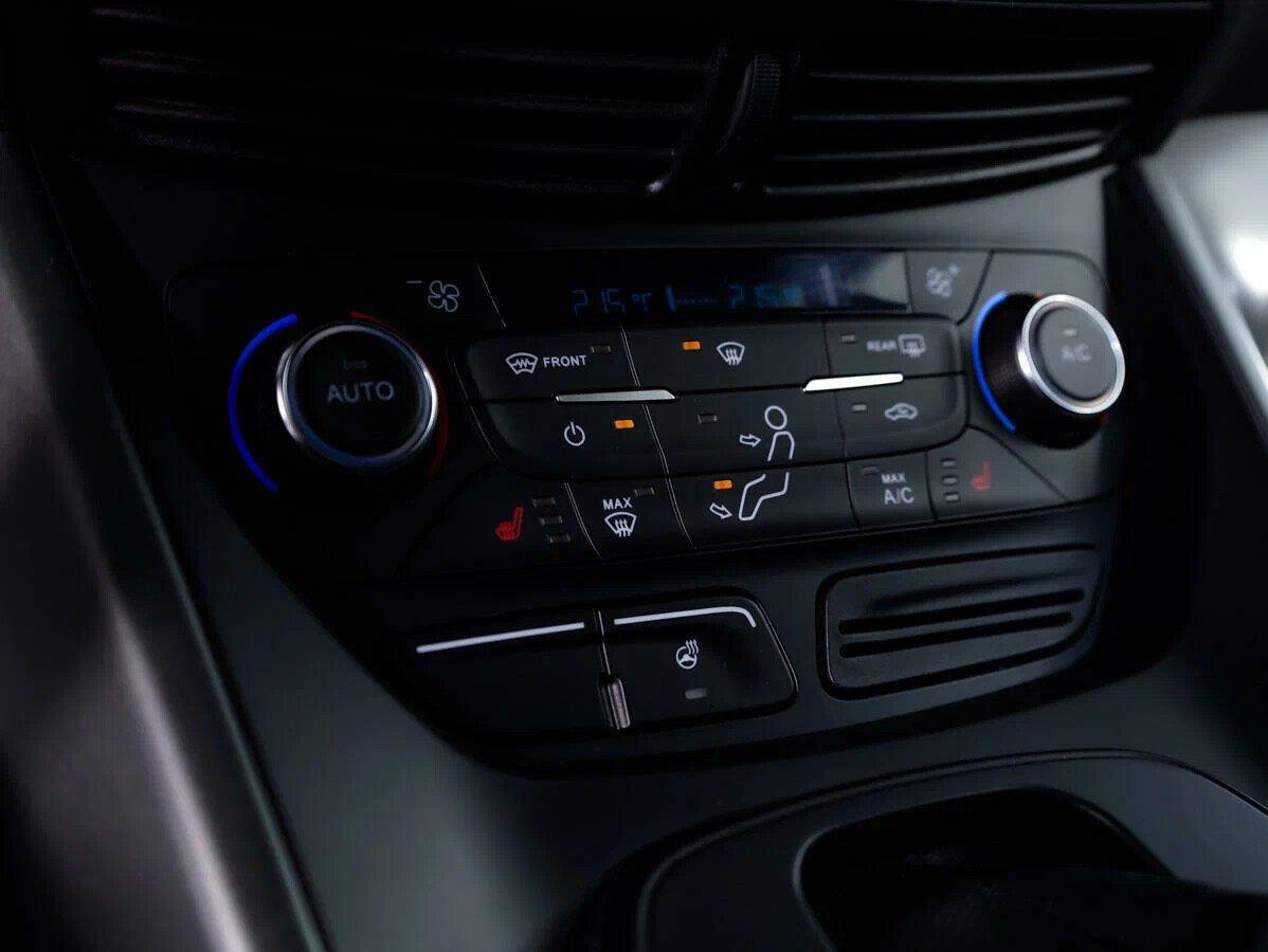Ford Kuga 2019, черный