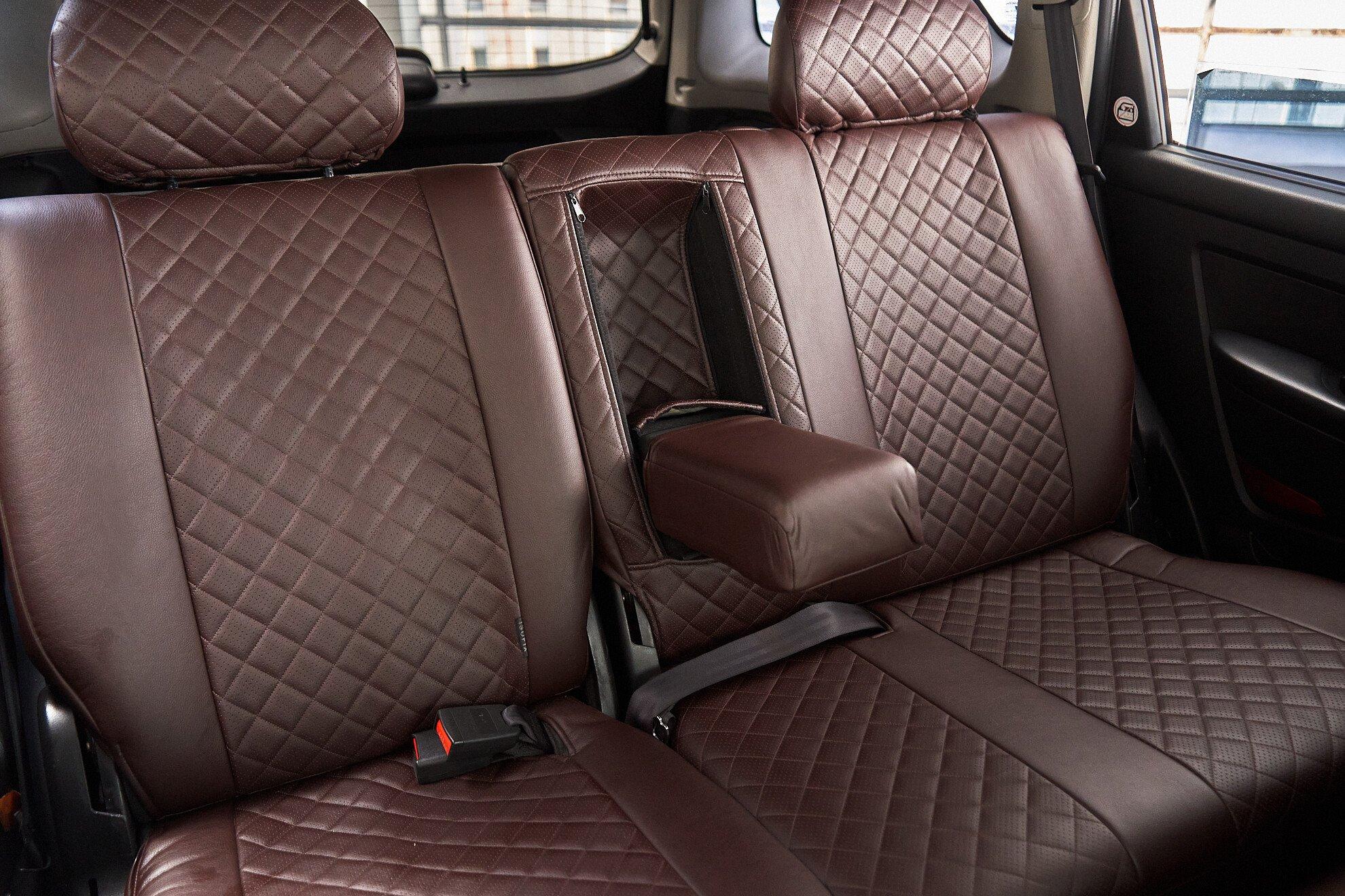 SsangYong Rexton 2011, черный