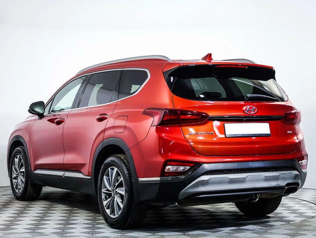 Hyundai Santa Fe 2019, красный