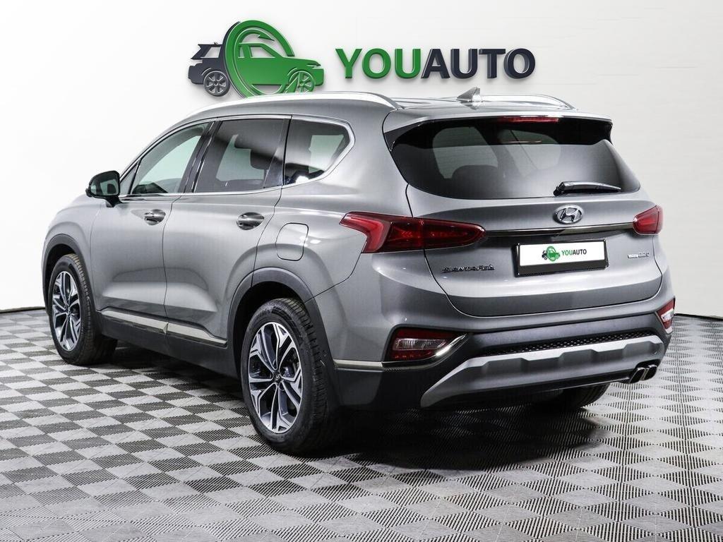 Hyundai Santa Fe 2021, серый