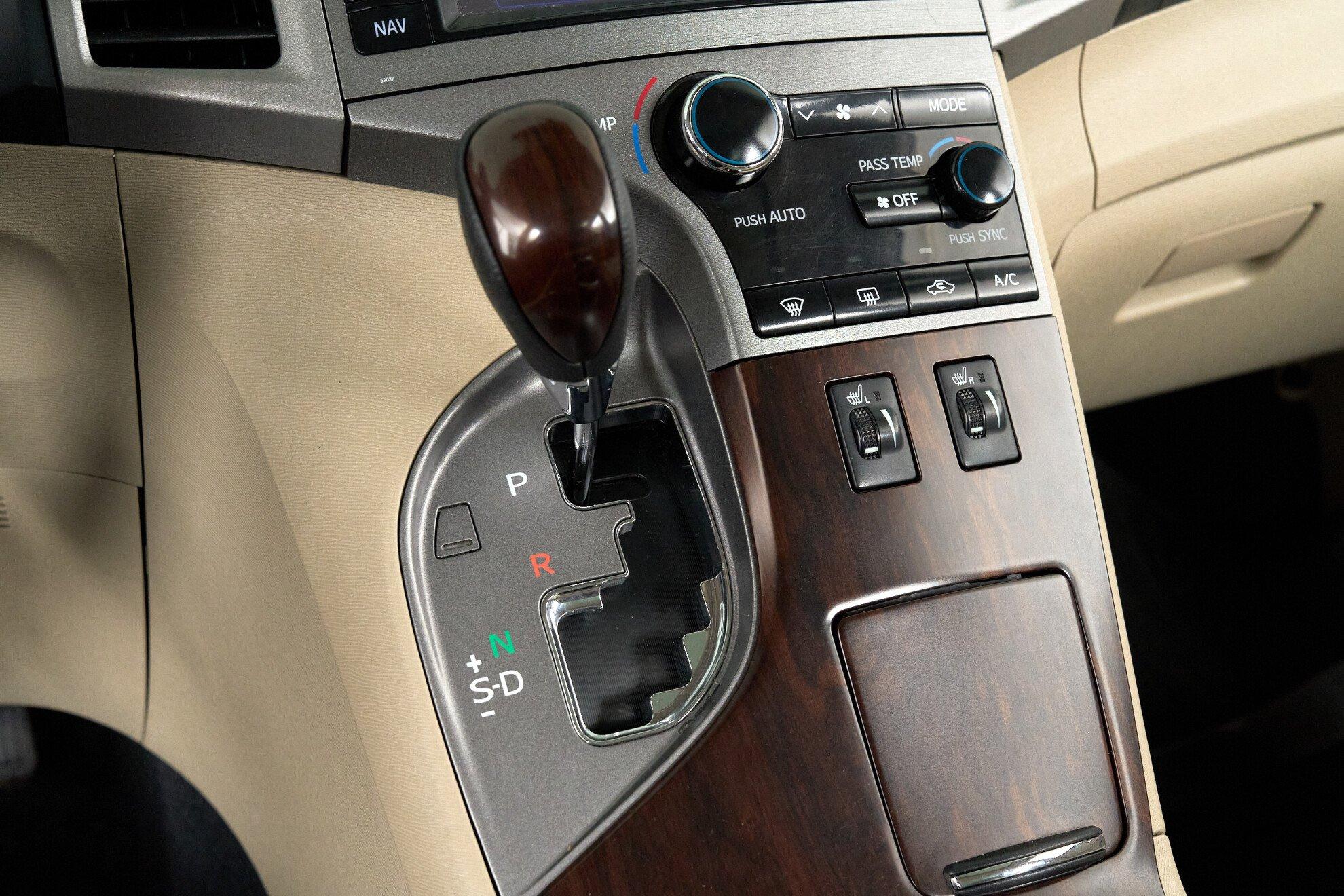 Toyota Venza 2013, черный
