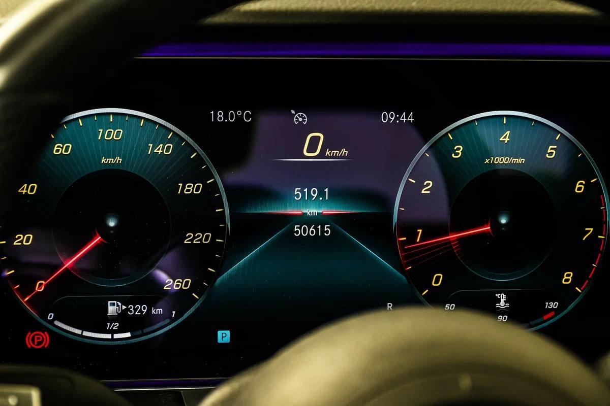 Mercedes-Benz E-Класс 2022, черный