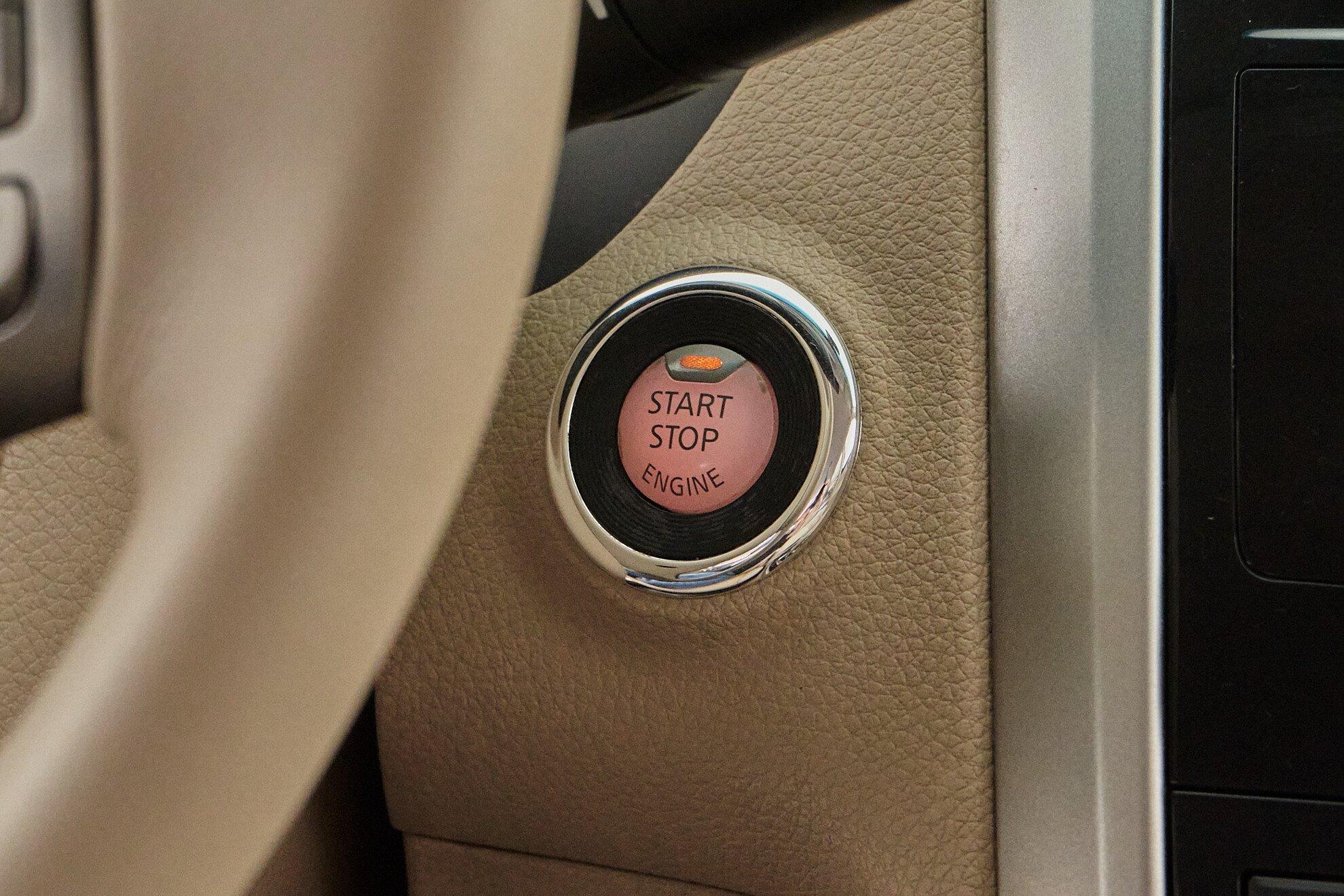 Nissan Teana 2015, черный