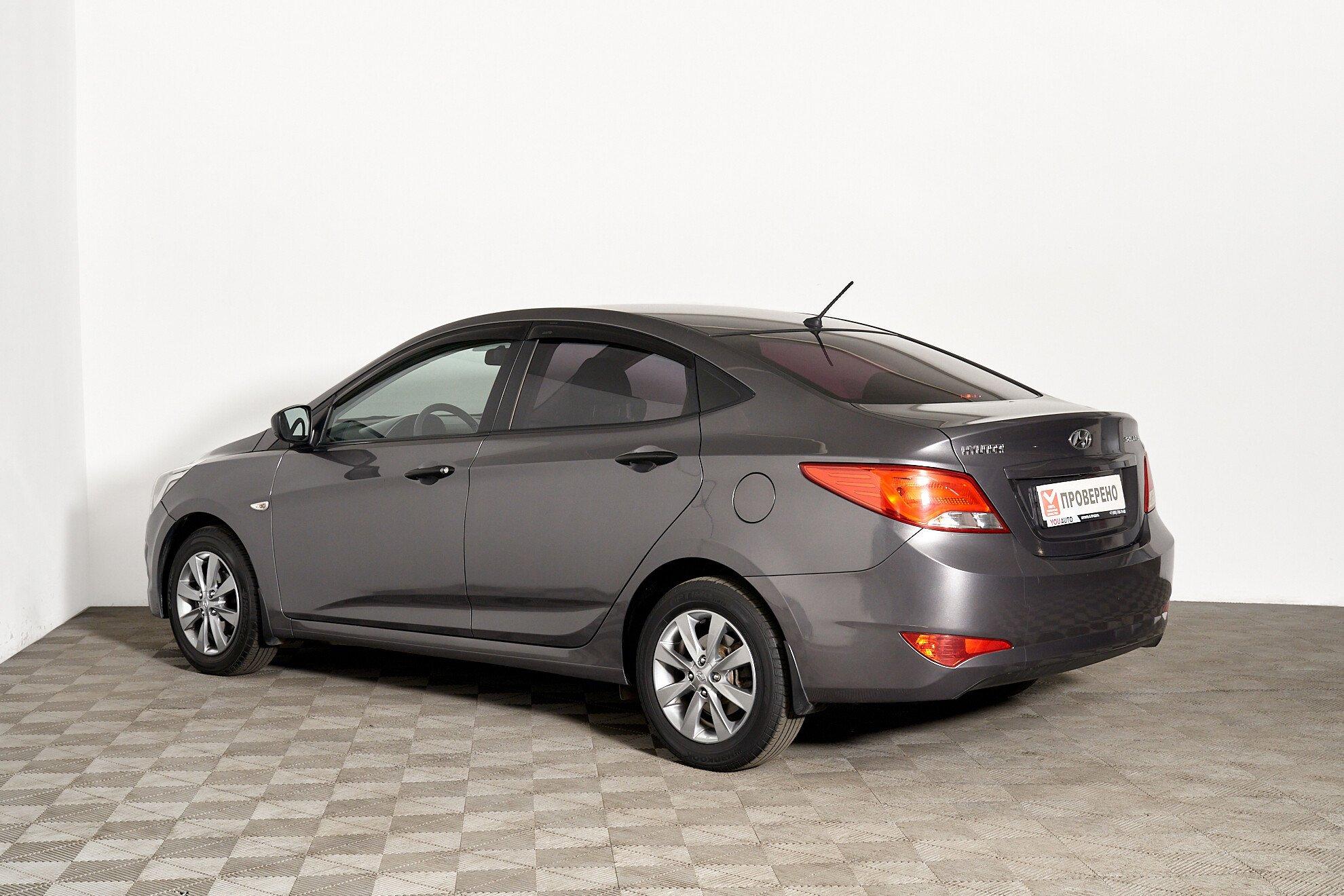 Hyundai Solaris 2015, серый