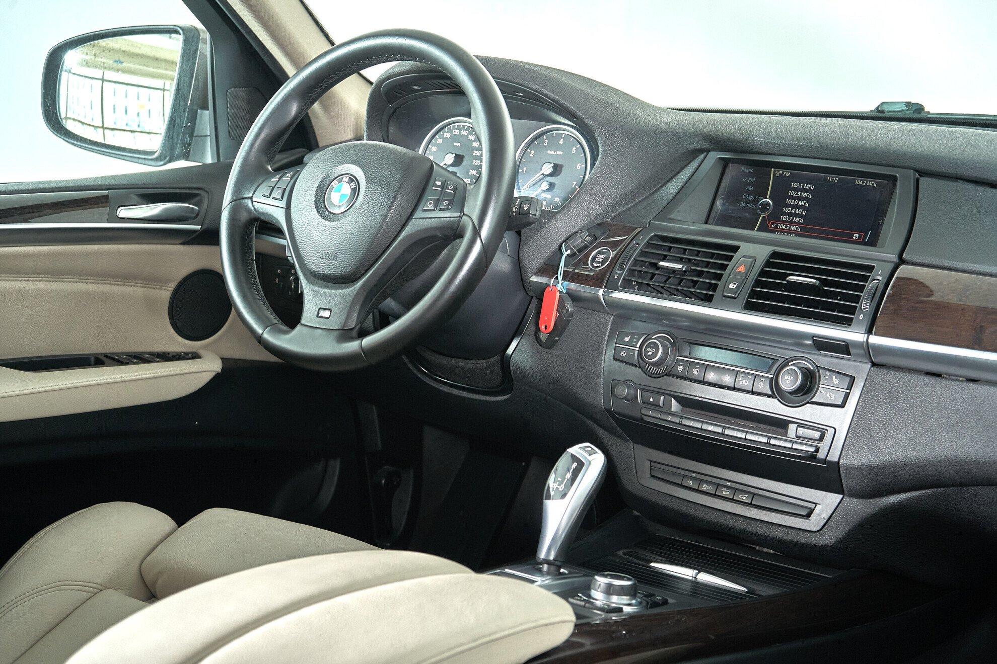 BMW X5 2013, коричневый