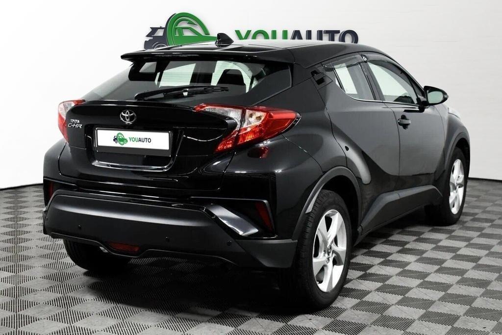 Toyota C-HR 2021, черный