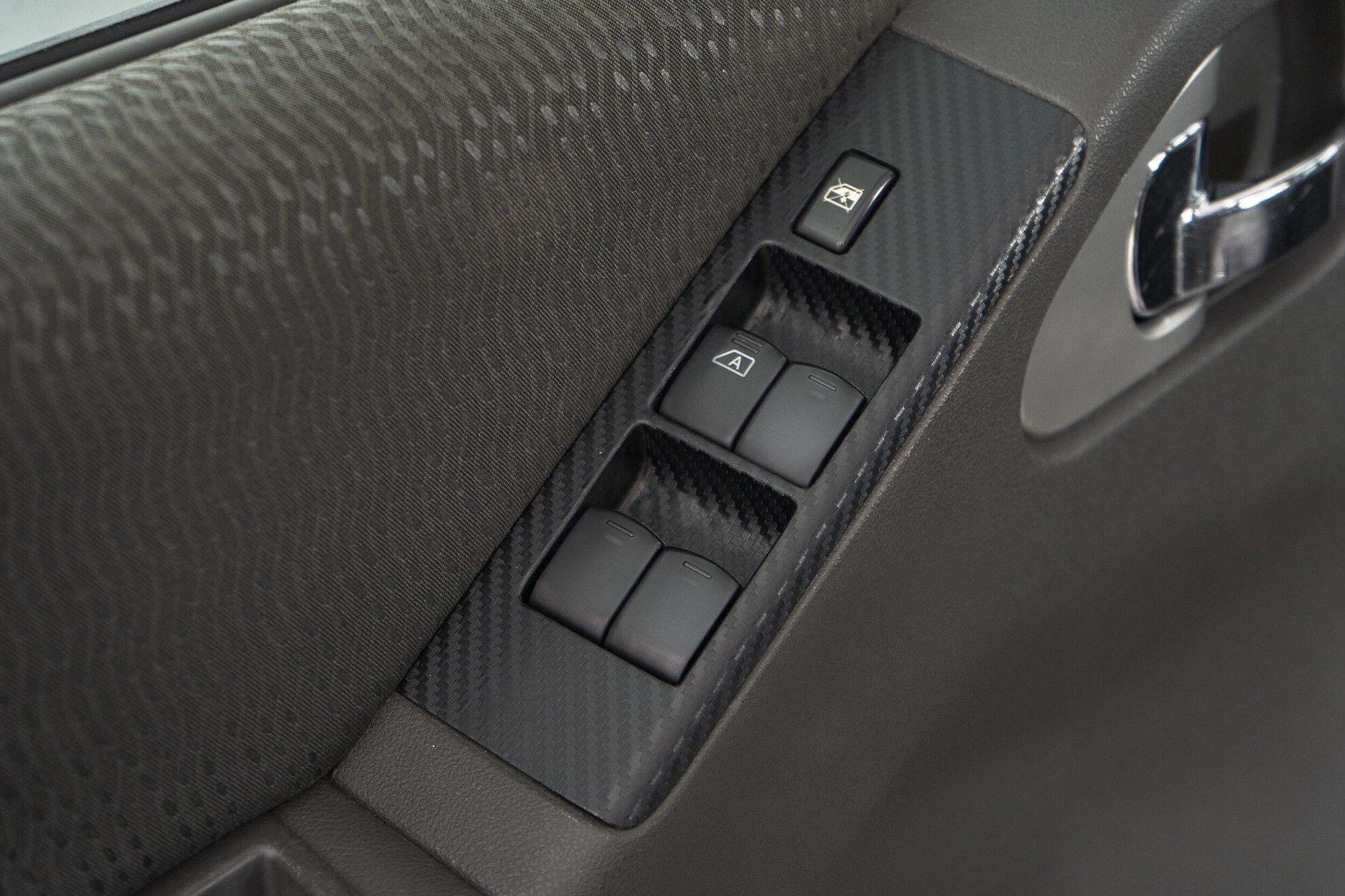 Nissan Pathfinder 2012, черный