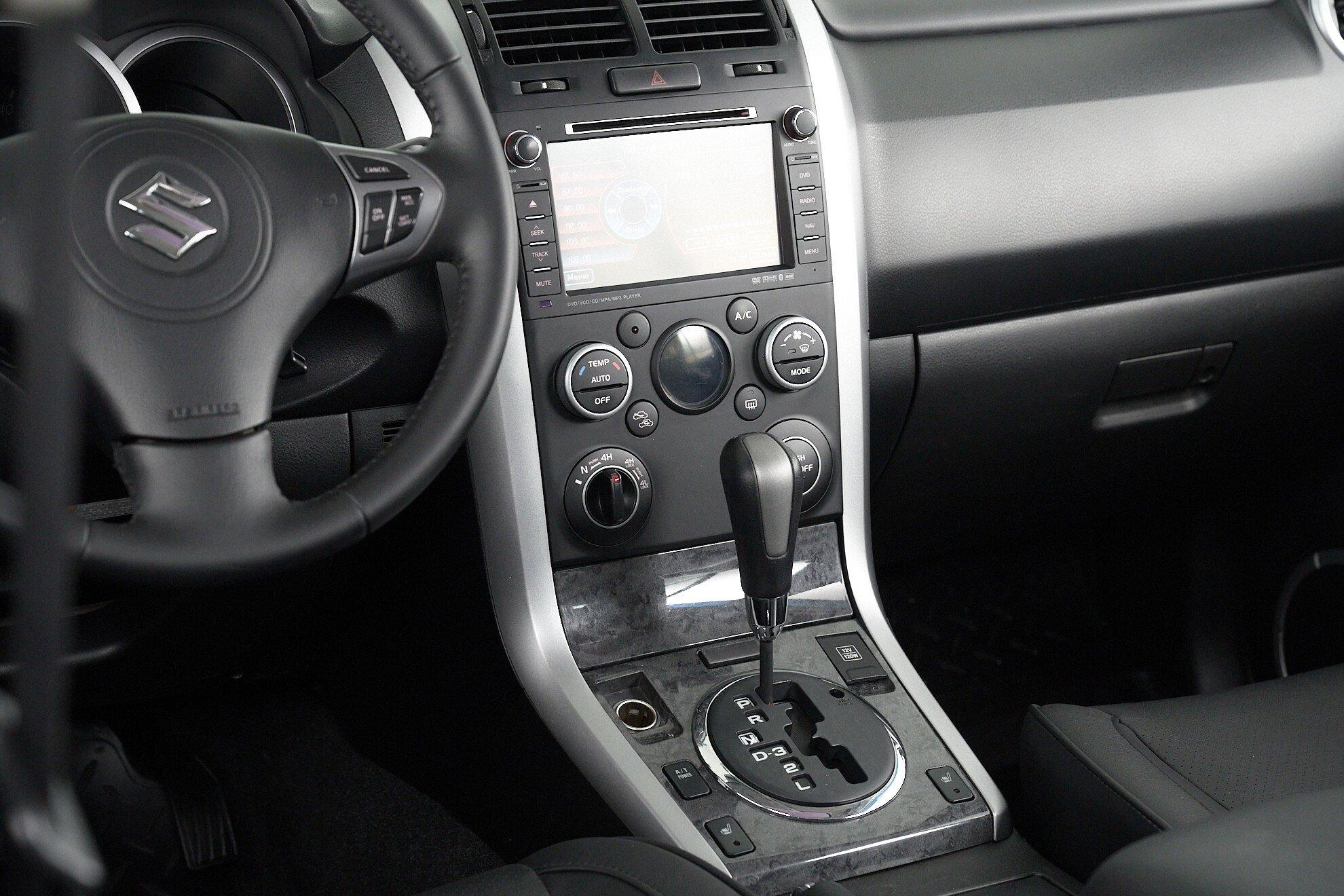 Suzuki Grand Vitara 2010, фиолетовый