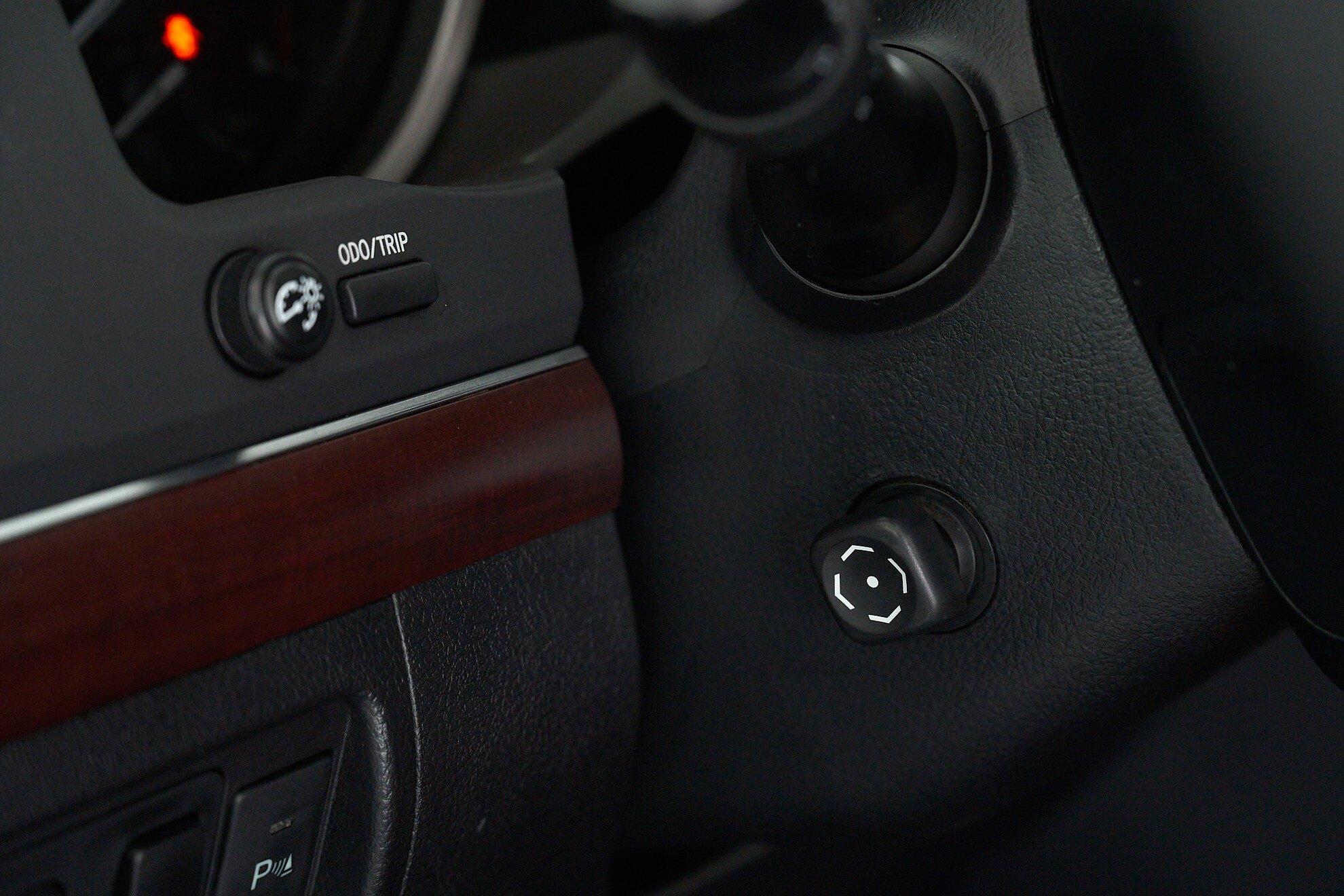 Toyota Land Cruiser 2014, черный