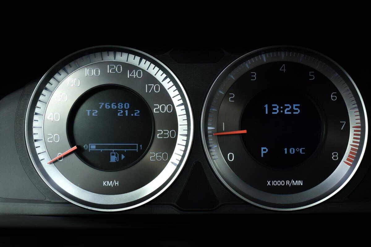 Volvo S60 2012, коричневый
