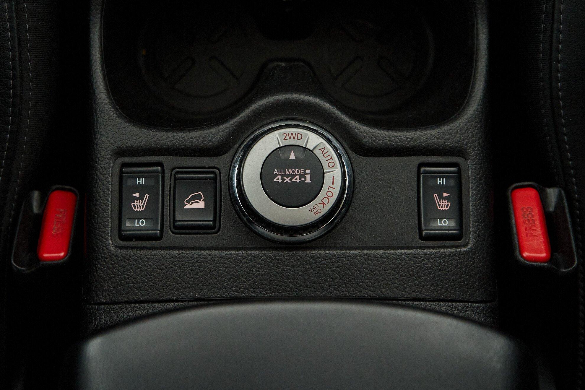 Nissan X-Trail 2017, черный