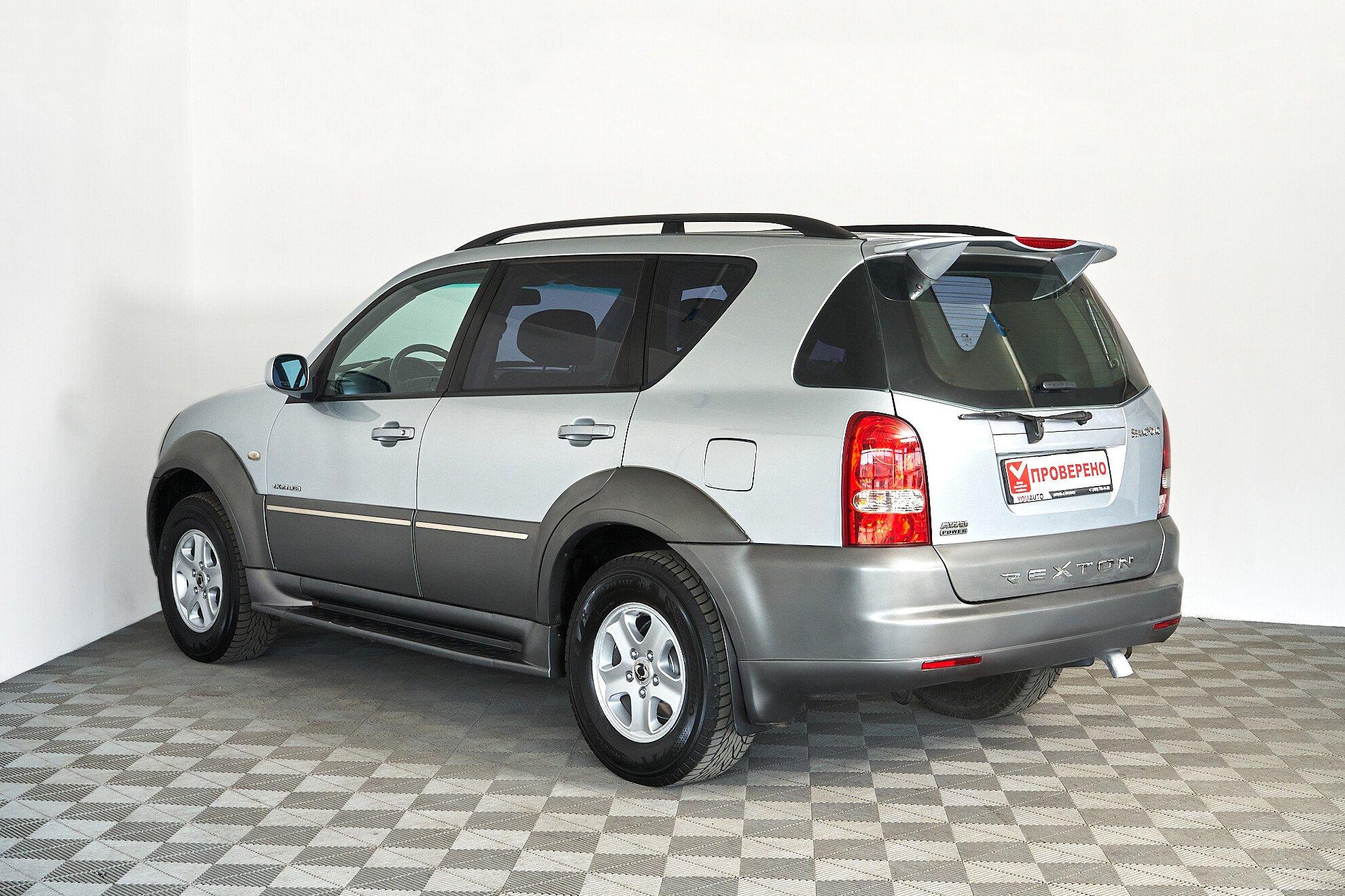 SsangYong Rexton 2007, серебряный