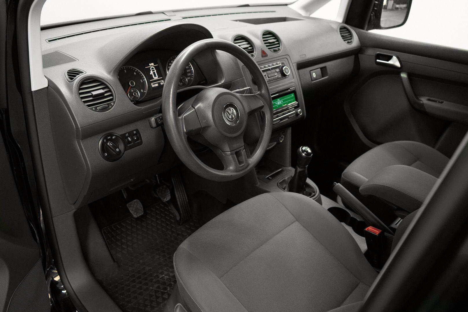 Volkswagen Caddy 2013, черный