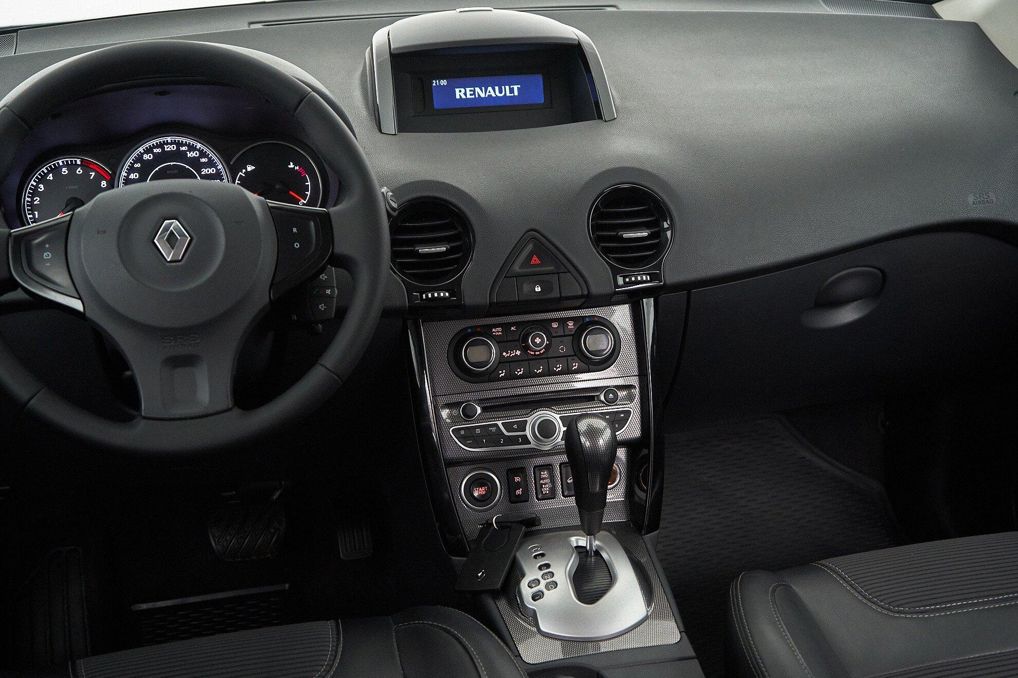 Renault Koleos 2012, белый