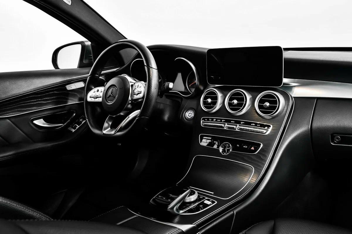 Mercedes-Benz C-Класс 2020, серый