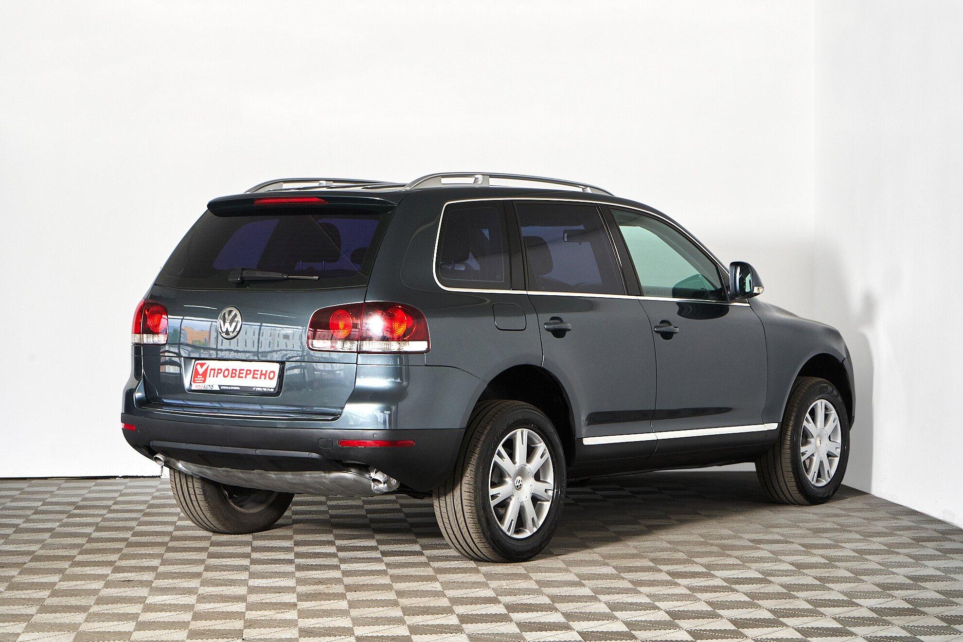 Volkswagen Touareg 2009, серый