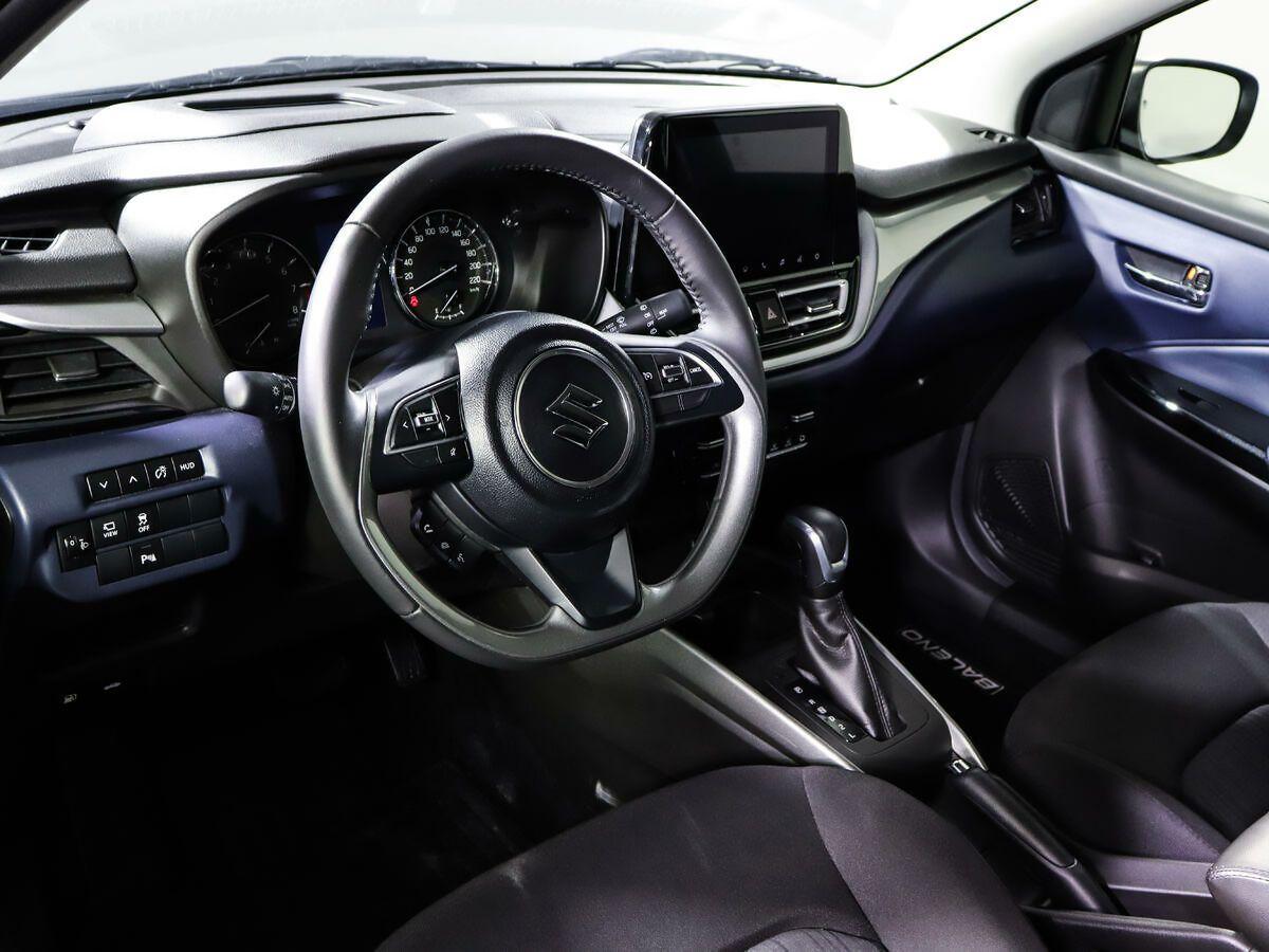 Suzuki Baleno 2024, серый