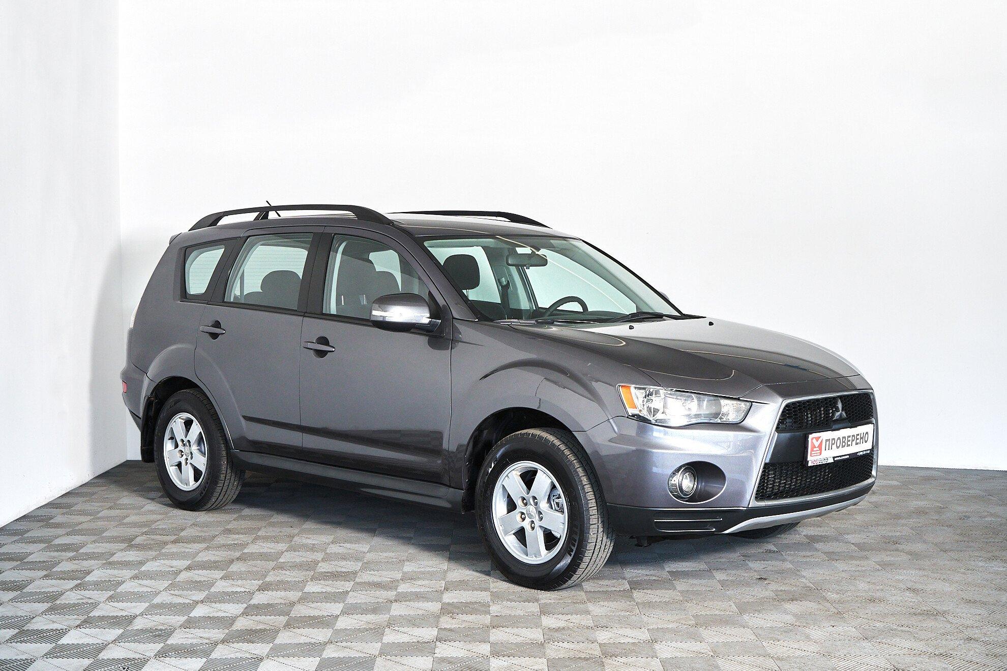 Mitsubishi Outlander 2011, серый