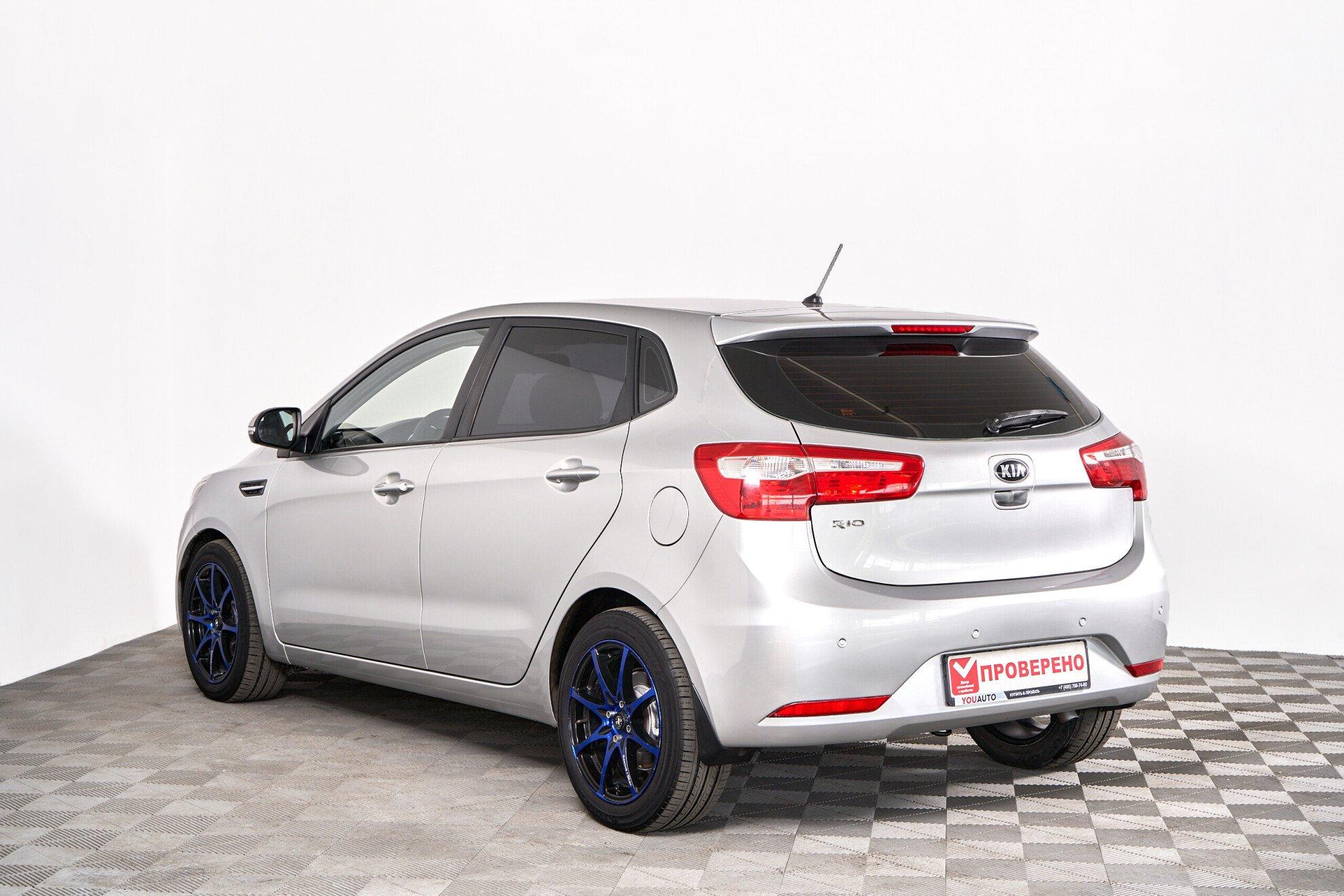 Kia Rio 2014, серебряный