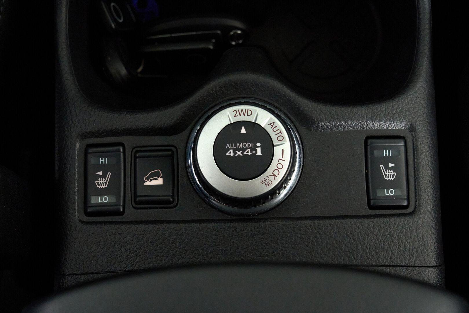 Nissan X-Trail 2017, зеленый
