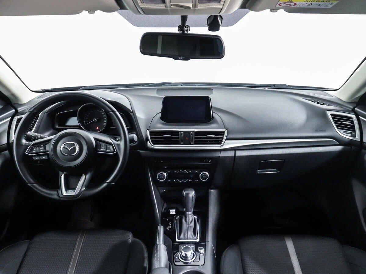 Mazda 3 2018, серый