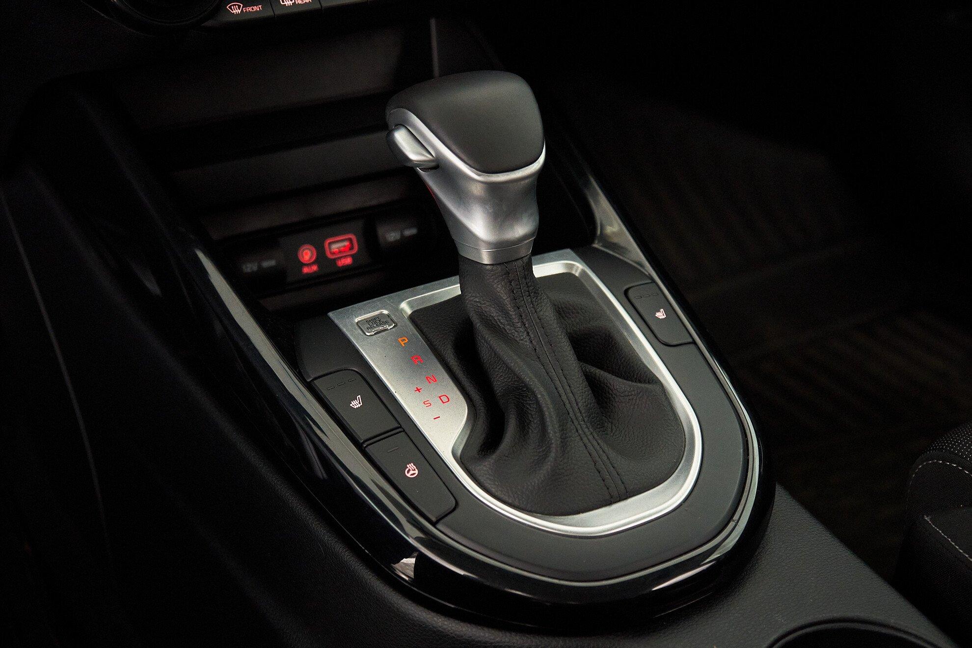 Kia Cerato 2021, серый