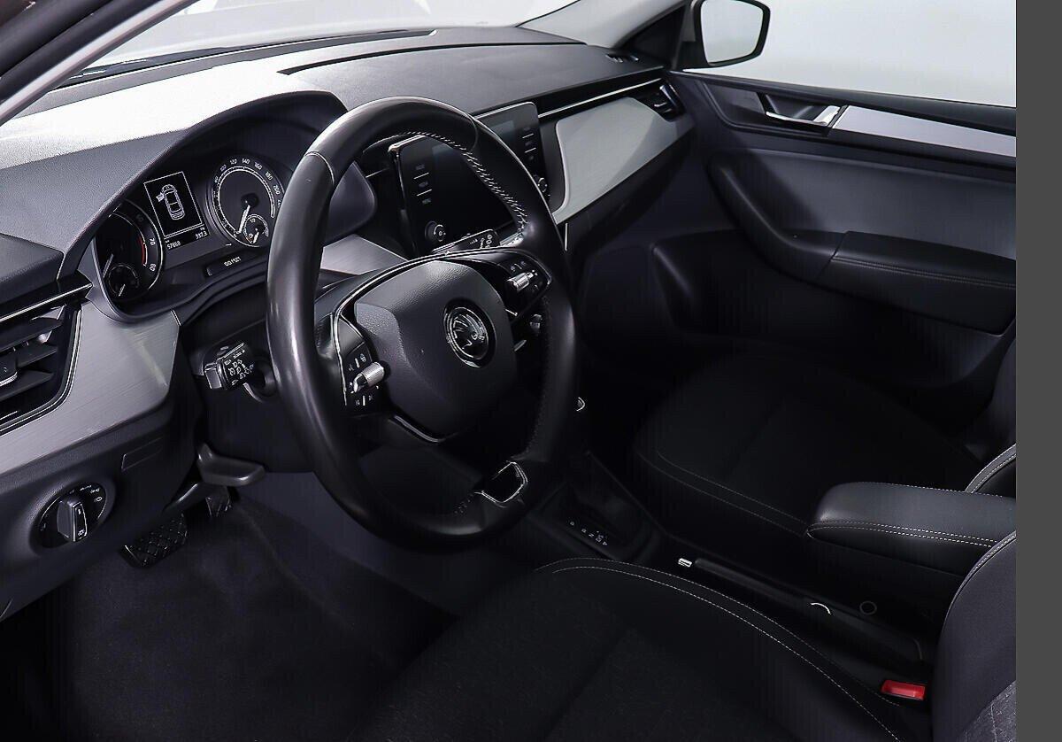 Skoda Rapid 2020, серебряный