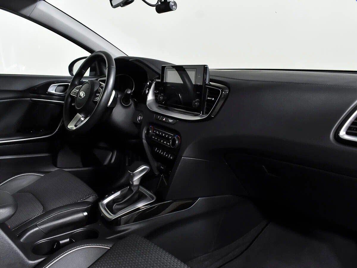 Kia XCeed 2021, серый