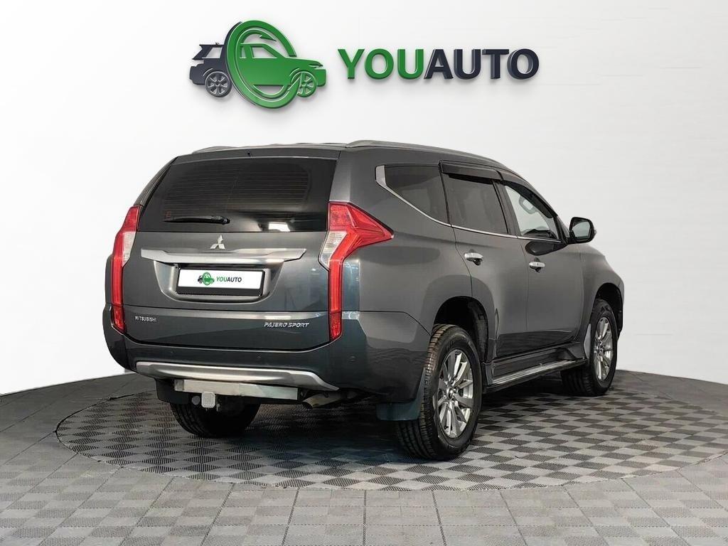 Mitsubishi Pajero Sport 2020, серый
