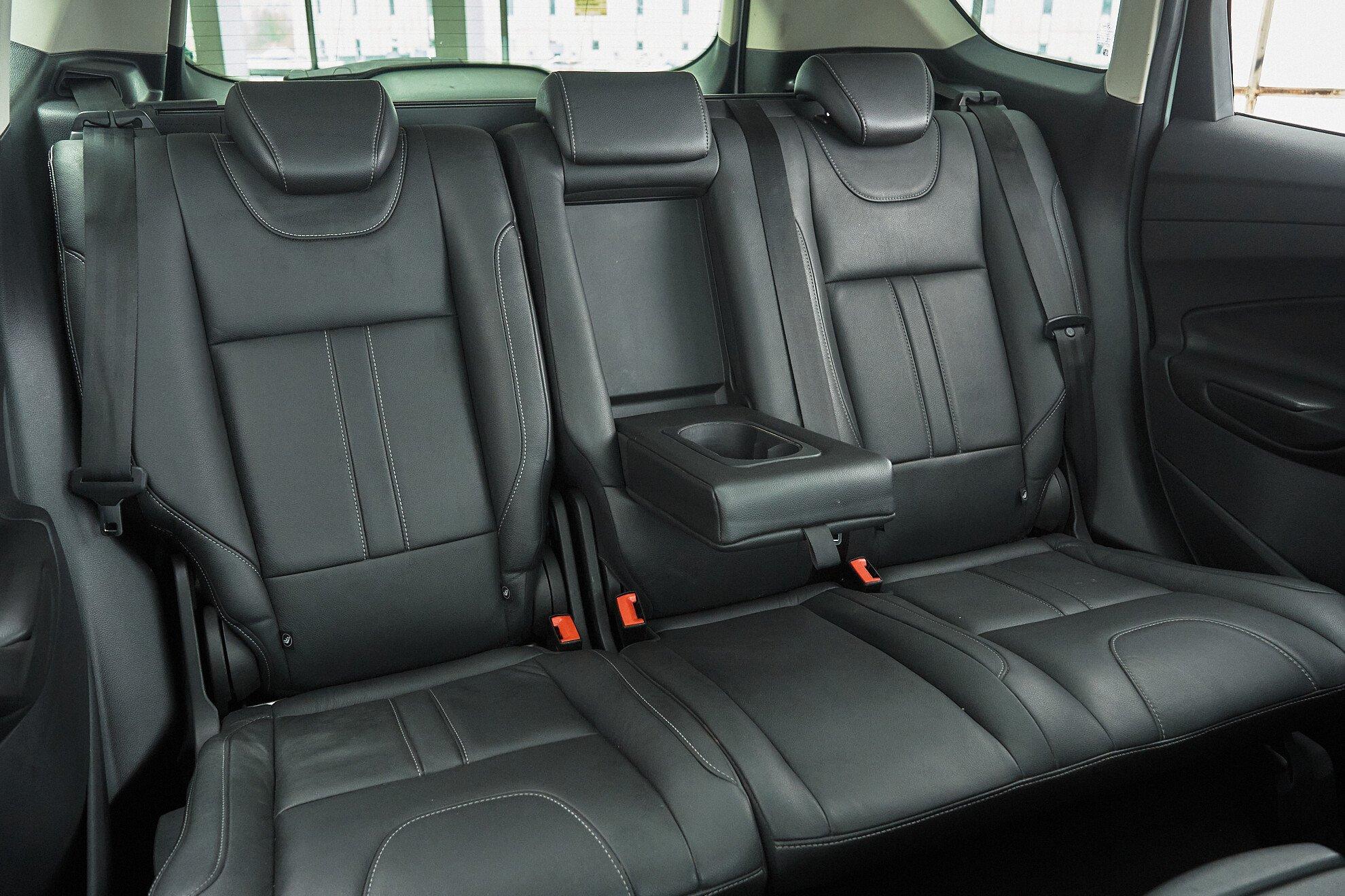 Ford Kuga 2014, белый
