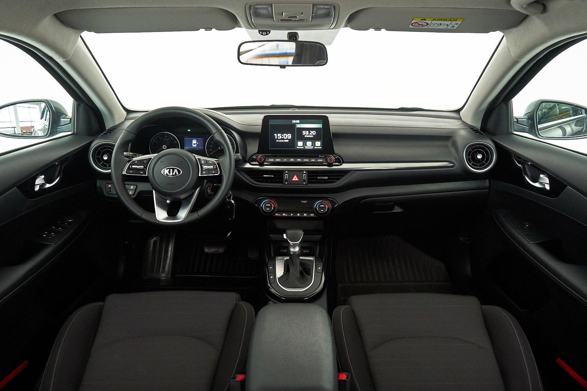 Kia Cerato 2021, серый