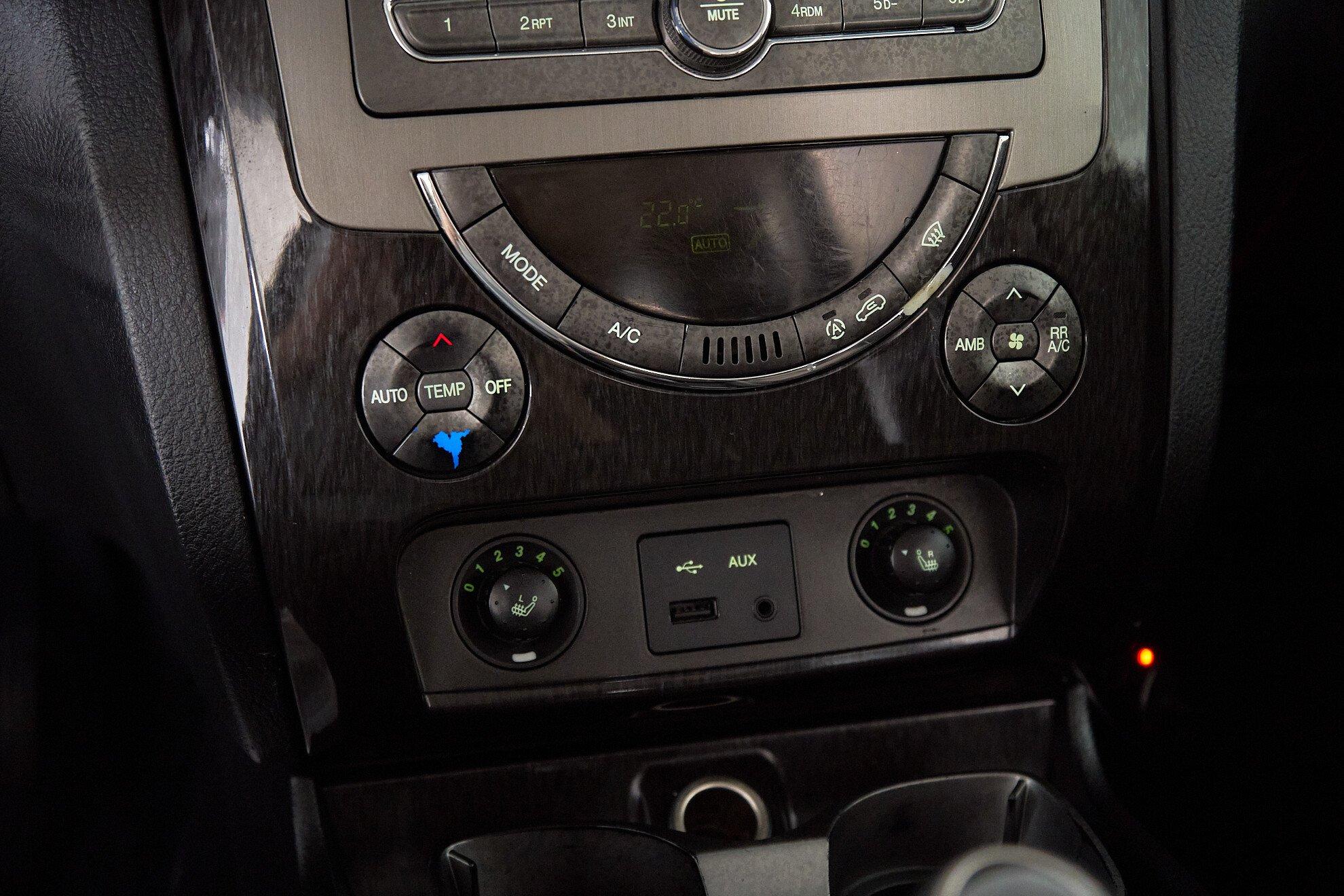 SsangYong Rexton 2013, черный
