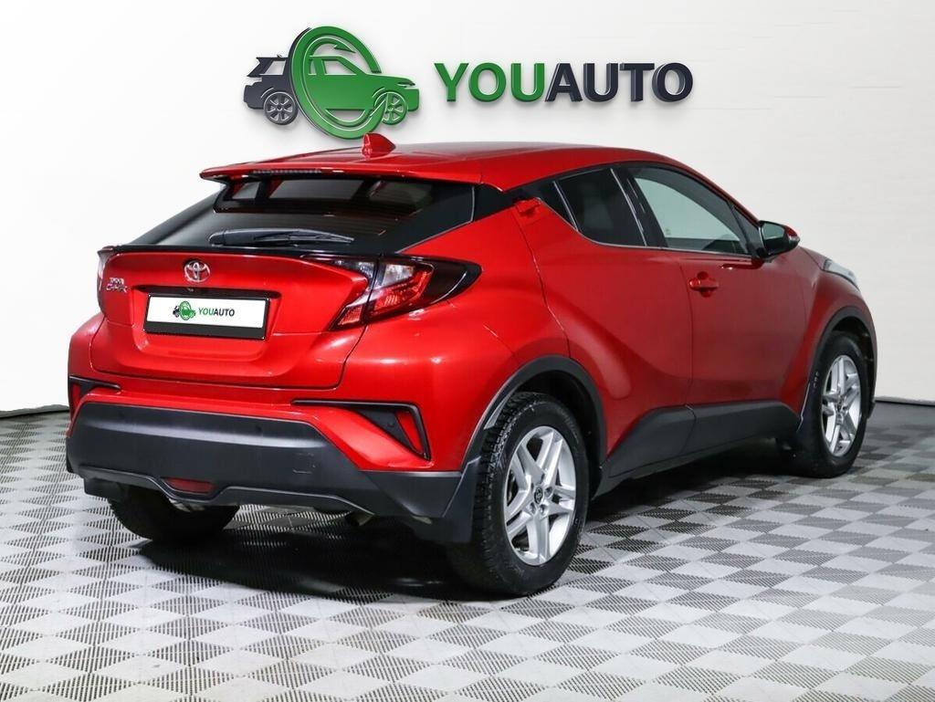 Toyota C-HR 2020, красный