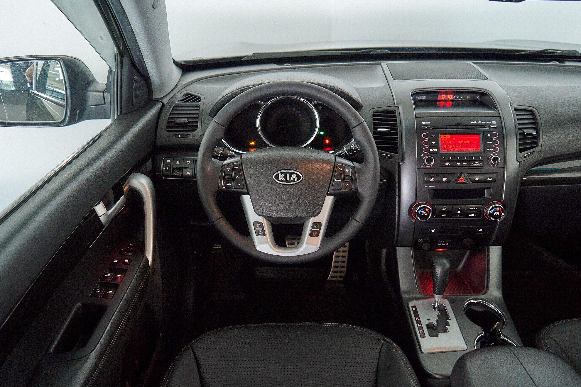 Kia Sorento 2011, коричневый