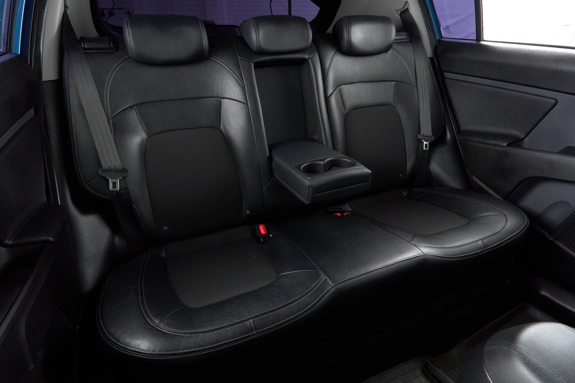 Kia Sportage 2011, синий