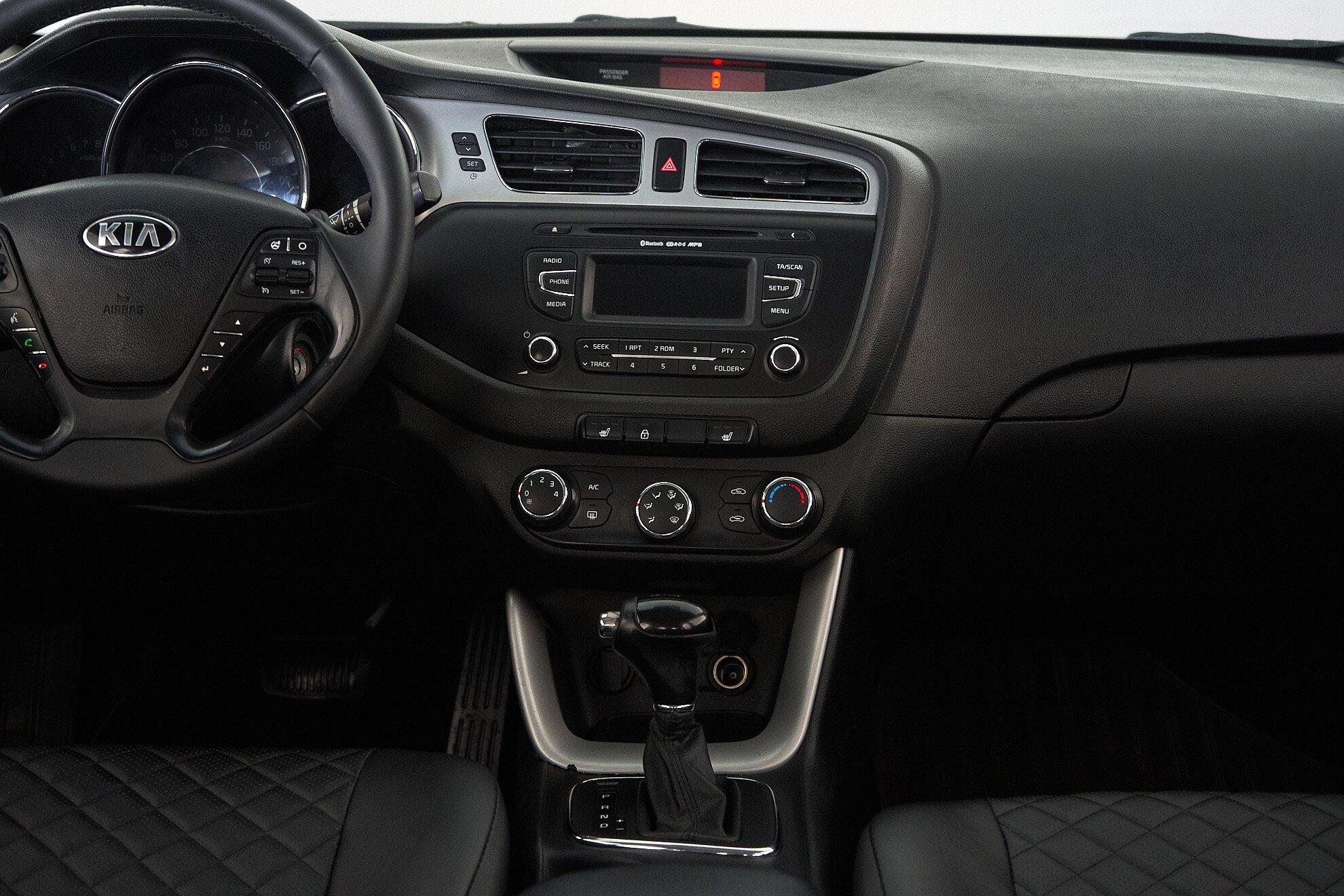 Kia Ceed 2013, коричневый