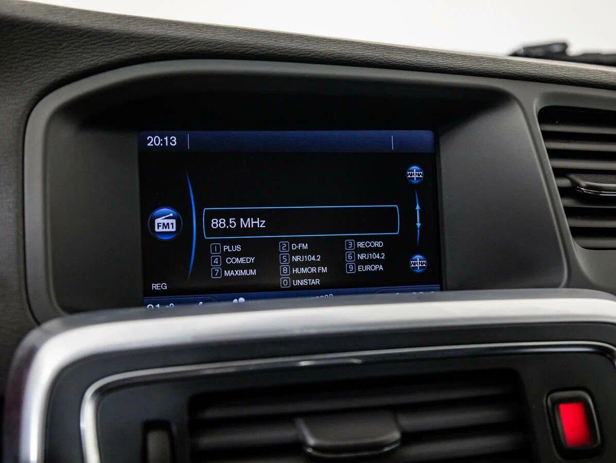 Volvo V60 2011, синий