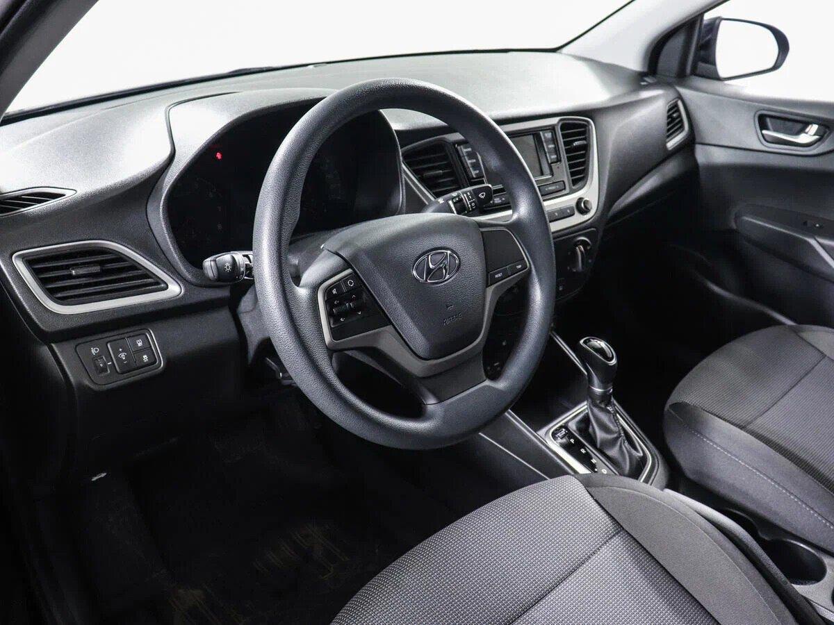 Hyundai Solaris 2019, черный