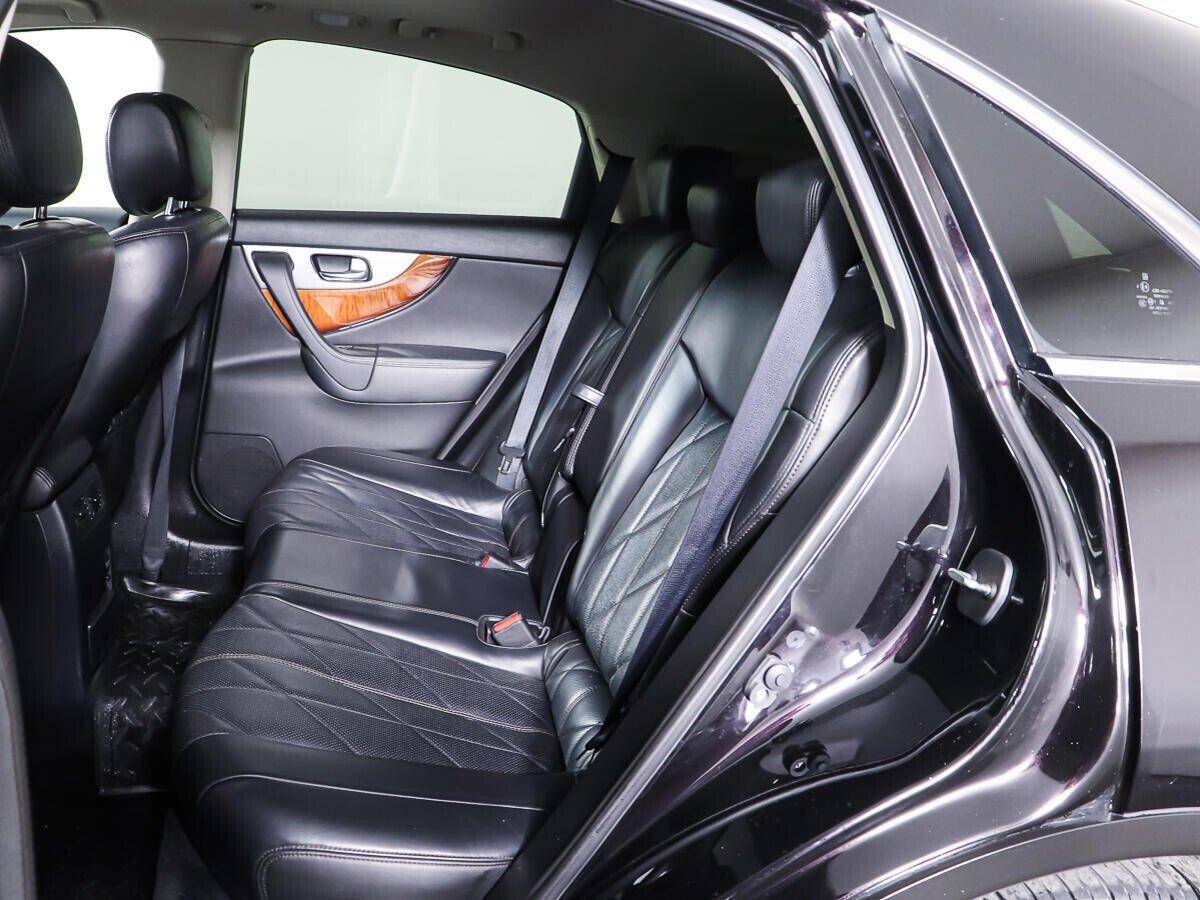 Infiniti QX70 2016, черный