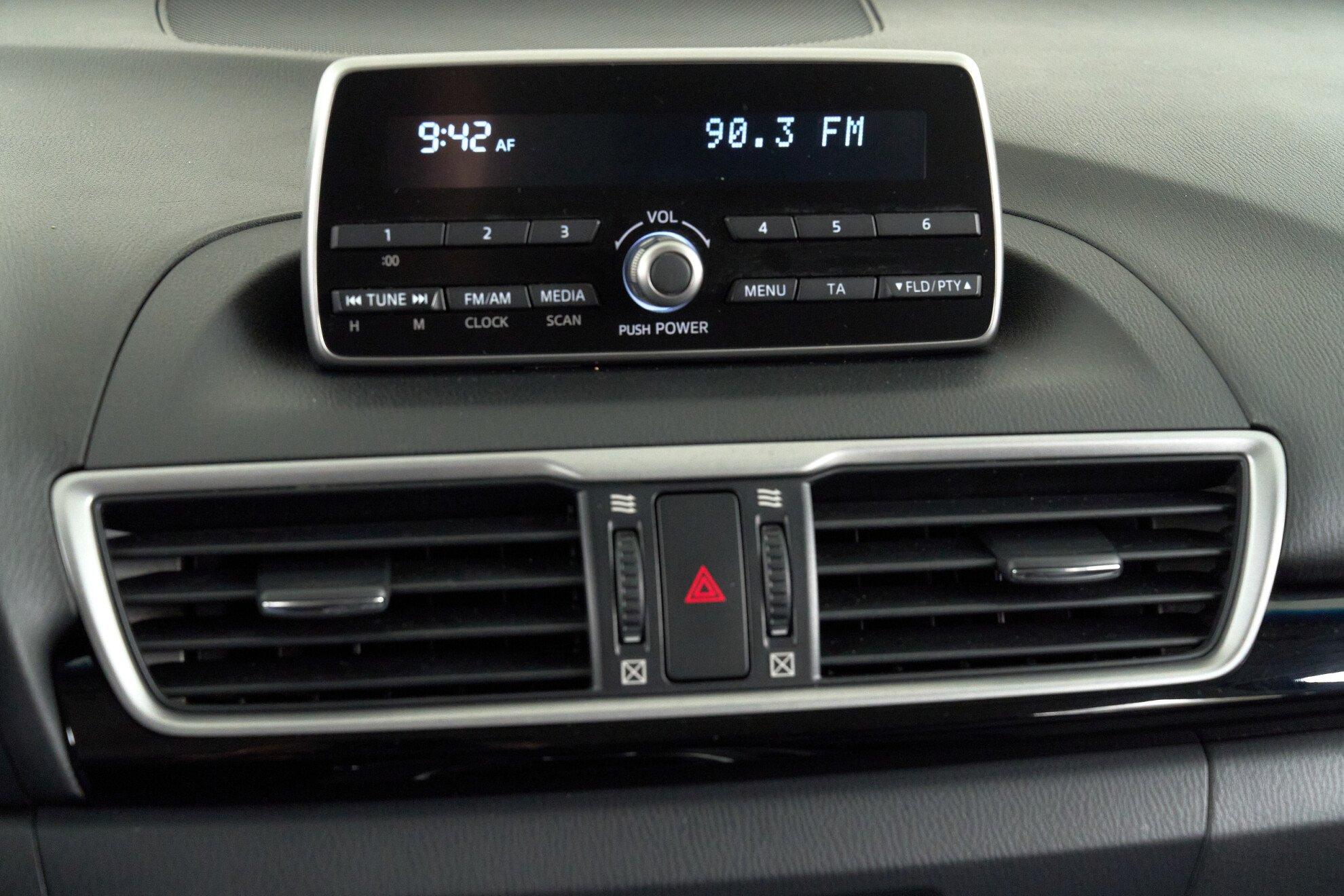 Mazda 3 2014, черный