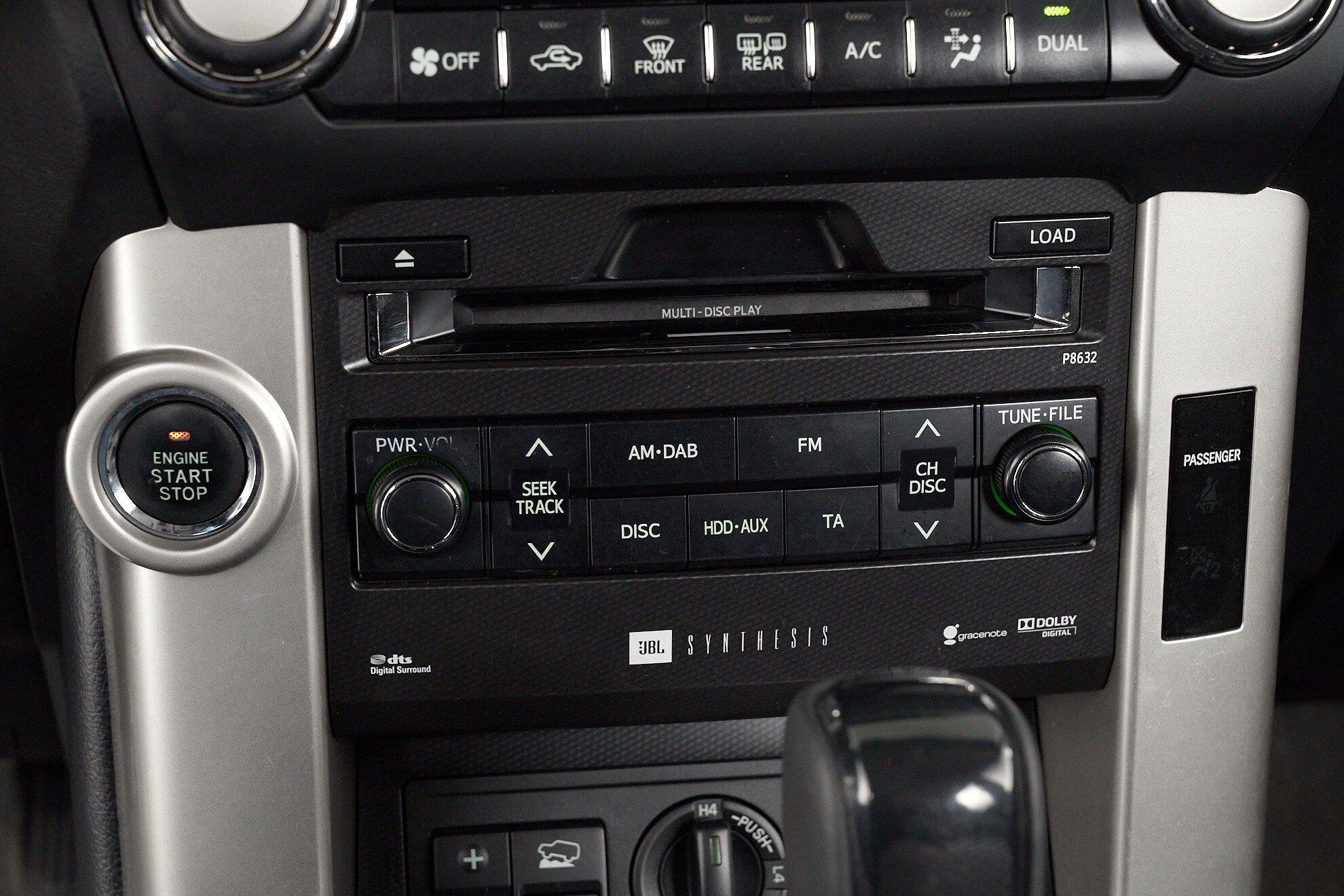 Toyota Land Cruiser Prado 2011, серый