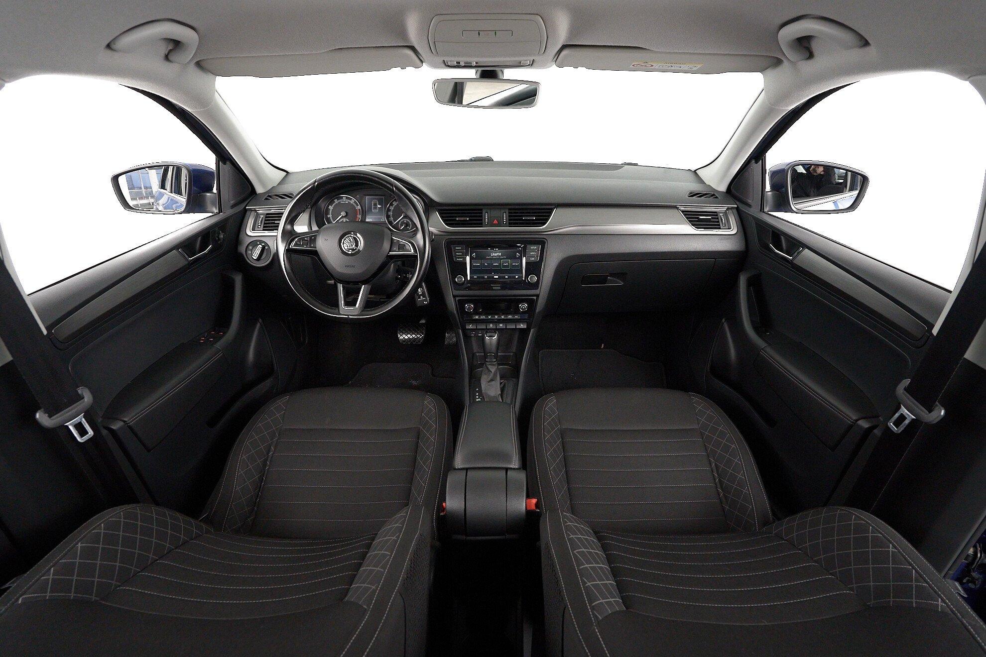 Skoda Rapid 2017, синий