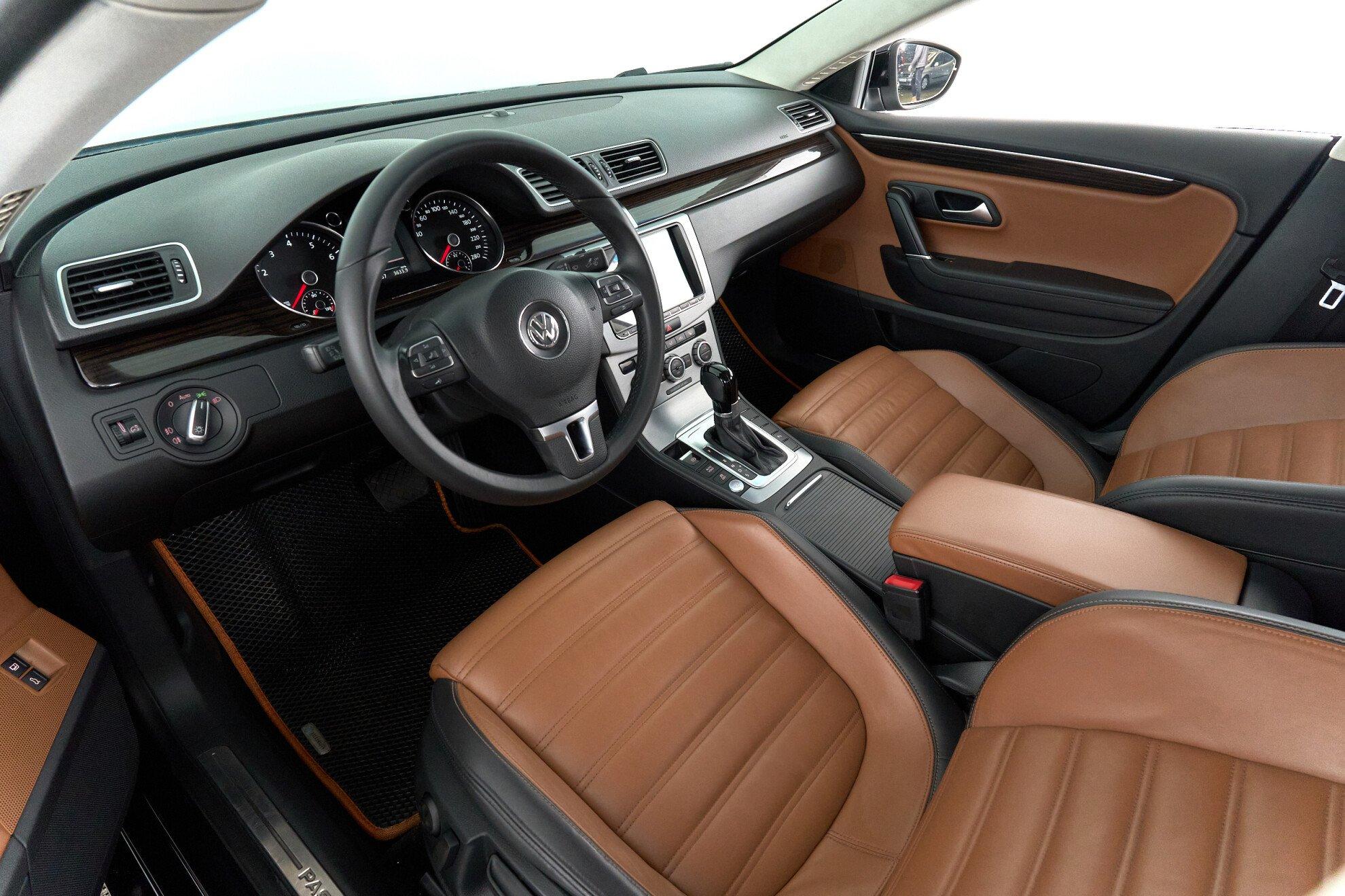 Volkswagen Passat CC 2014, черный