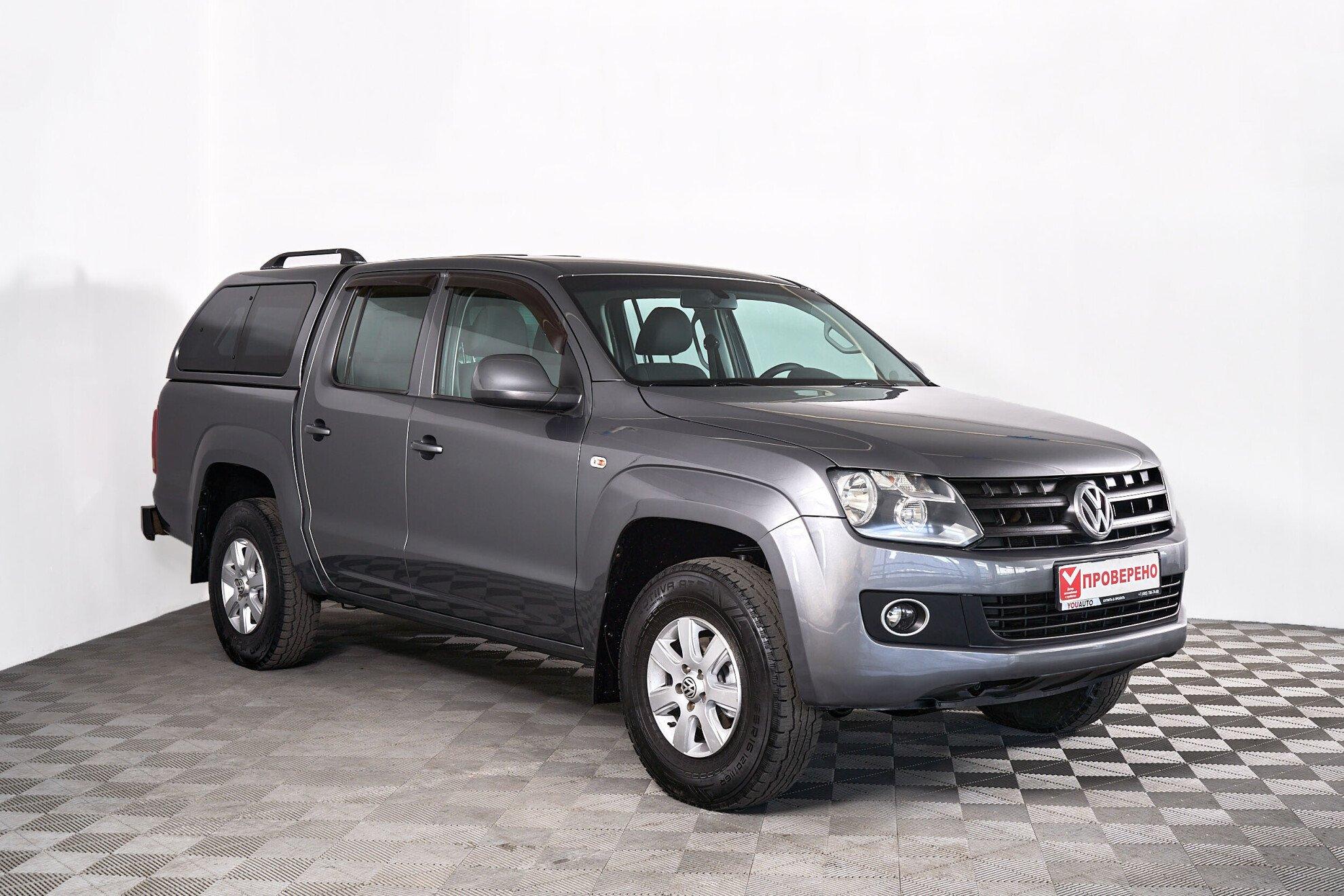 Volkswagen Amarok 2012, серый