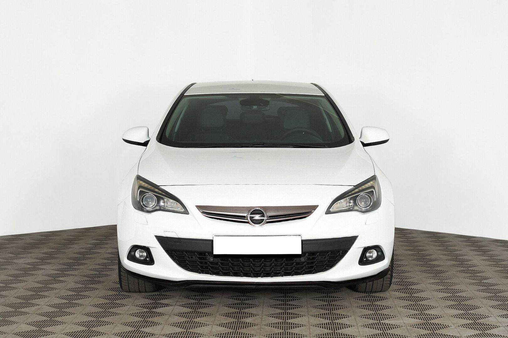 Opel Astra 2014, белый