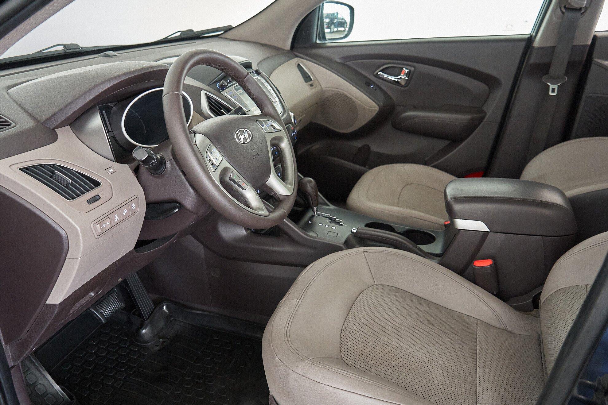Hyundai ix35 2011, черный