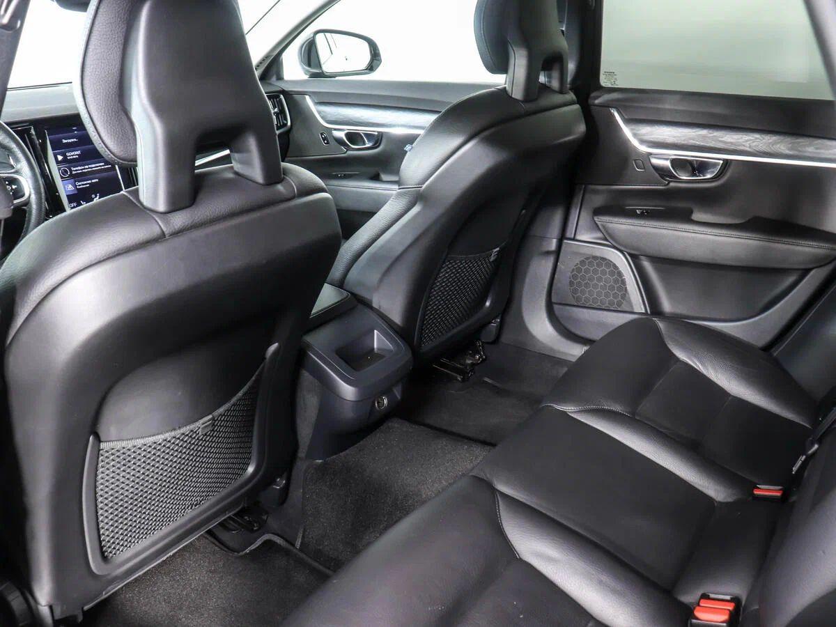 Volvo V90 2019, черный