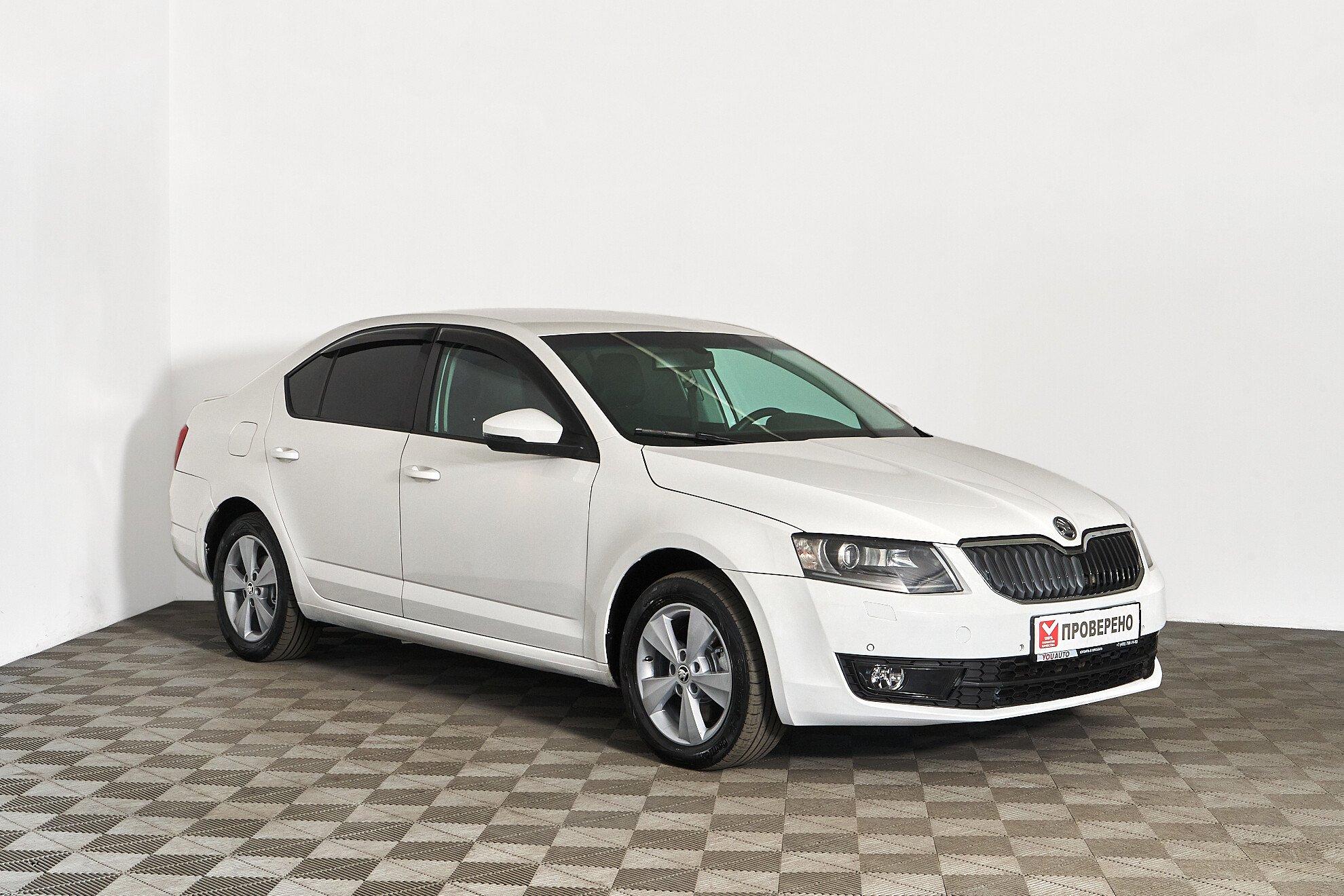 Skoda Octavia 2016, белый